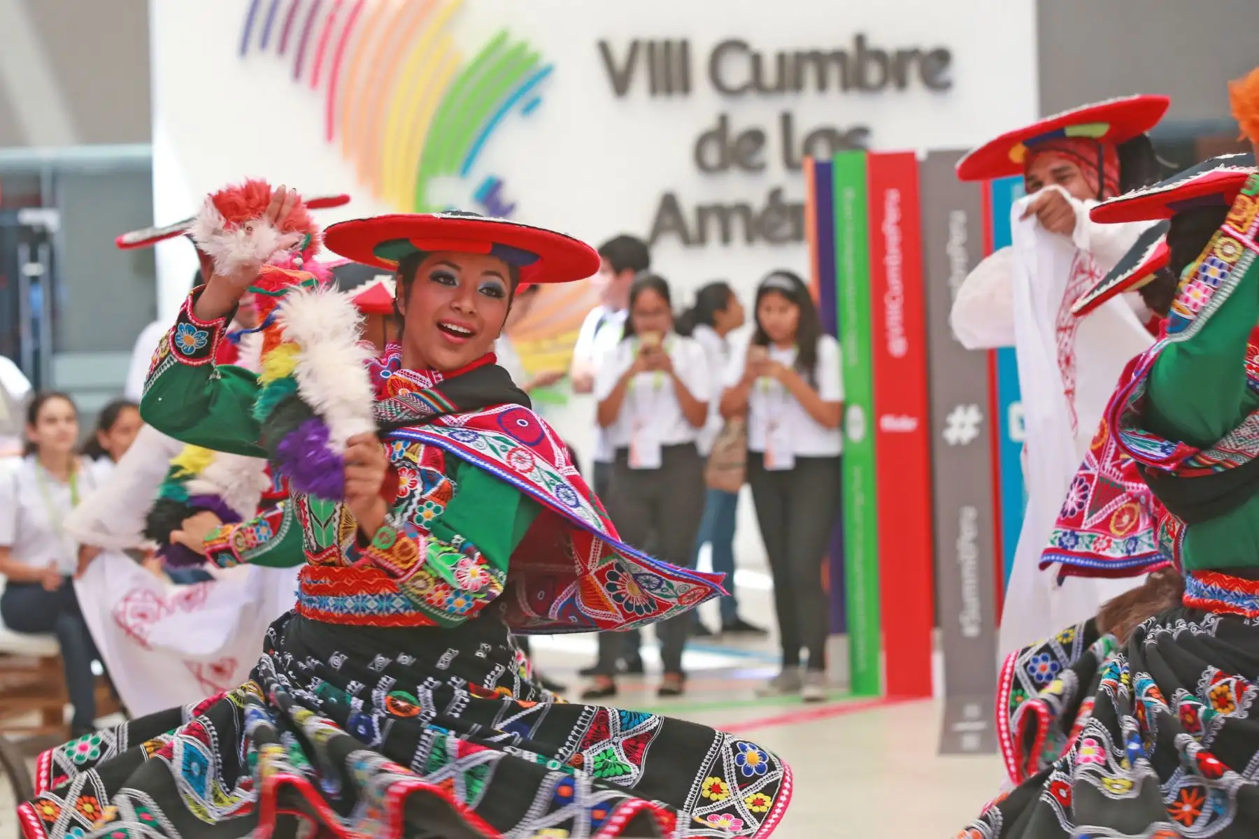 Bienvenida con bailes y gastronomía a los periodistas extranjeros, en el marco de la VIII Cumbre de las Américas 2018 .Foto: ANDINA/ jhony Laurente