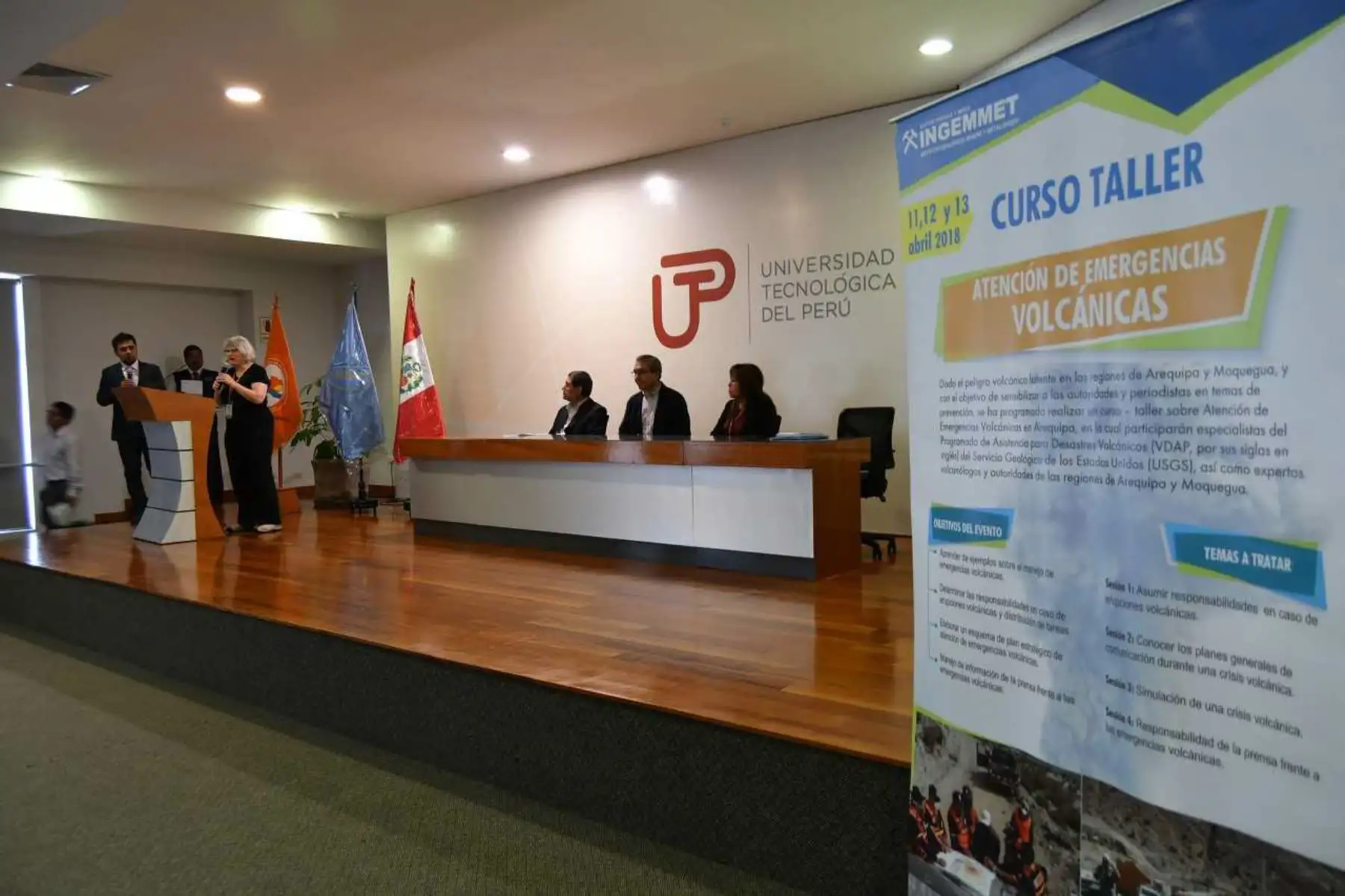 Especialistas del Programa de Asistencia de Desastres del Volcán (VDAP por sus siglas en inglés) participan en Arequipa del taller de "Atención de emergencias volcánicas", que tiene como objetivo identificar las áreas de peligro ante una eventual erupción del volcán Misti.