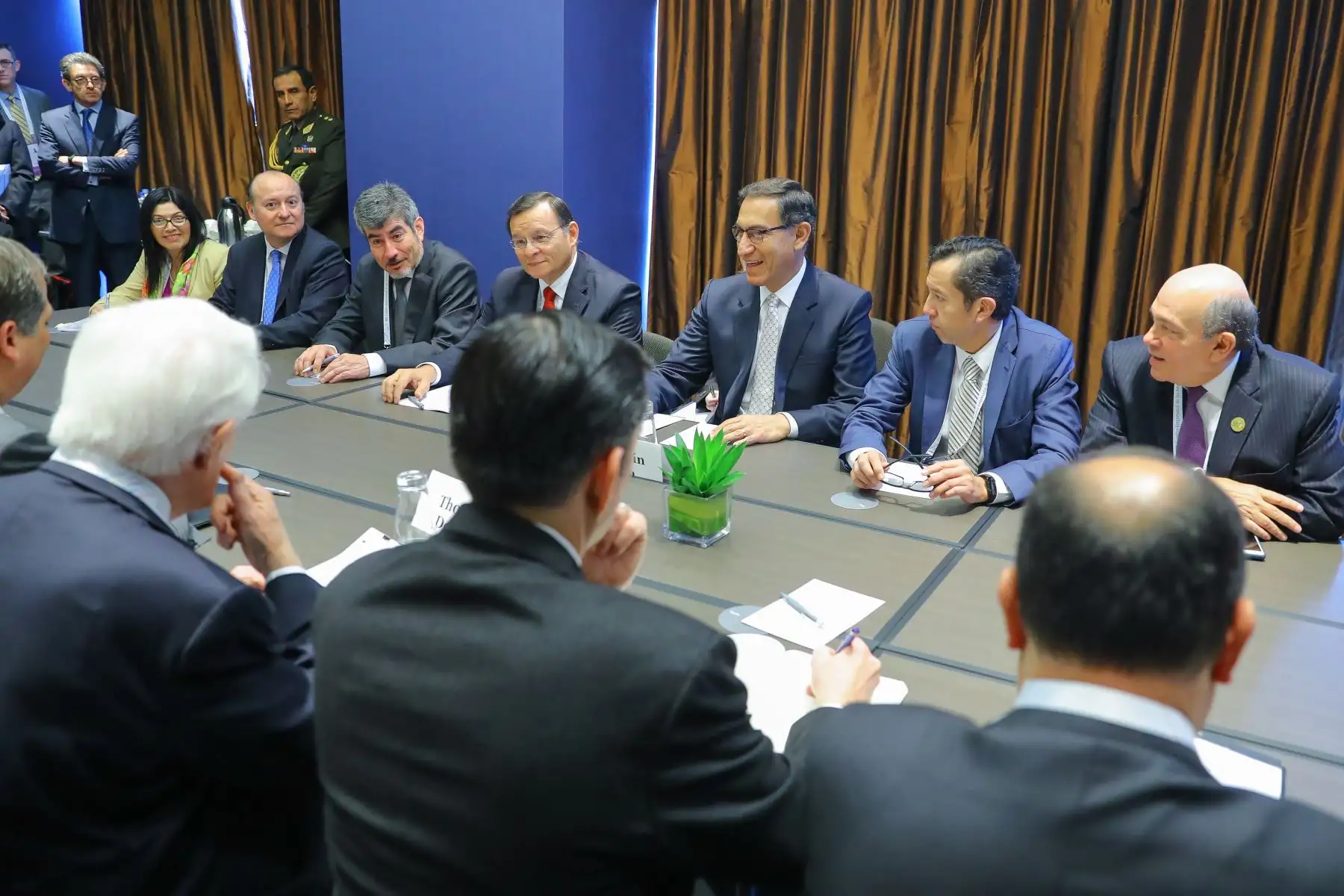 Presidente Vizcarra se reúne con el presidente de la Cámara de Comercio de los Estados Unidos, Thomas J. Donehue. Foto: ANDINA/ Prensa Presidencia