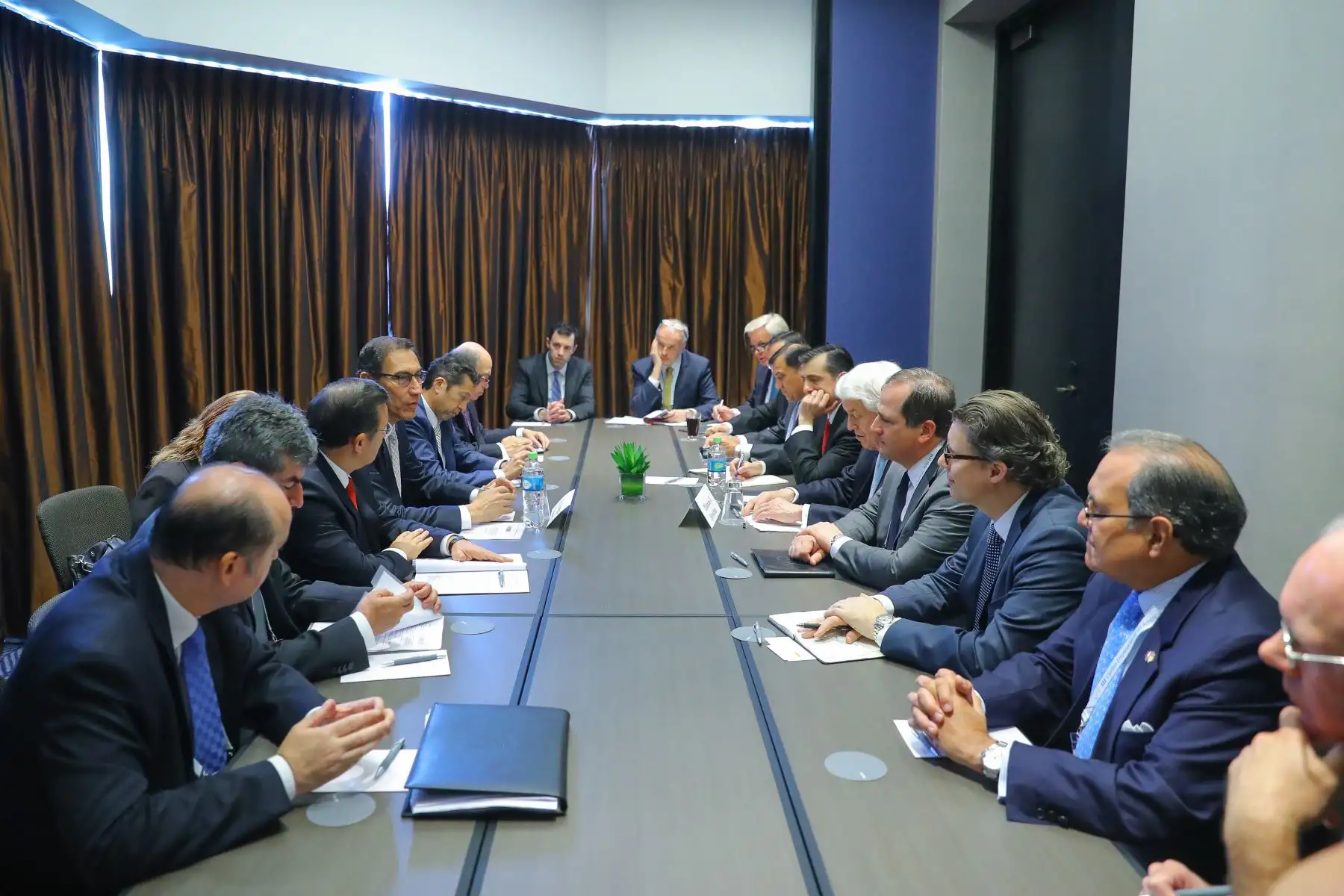 Presidente Vizcarra se reúne con el presidente de la Cámara de Comercio de los Estados Unidos, Thomas J. Donehue. Foto: ANDINA/ Prensa Presidencia