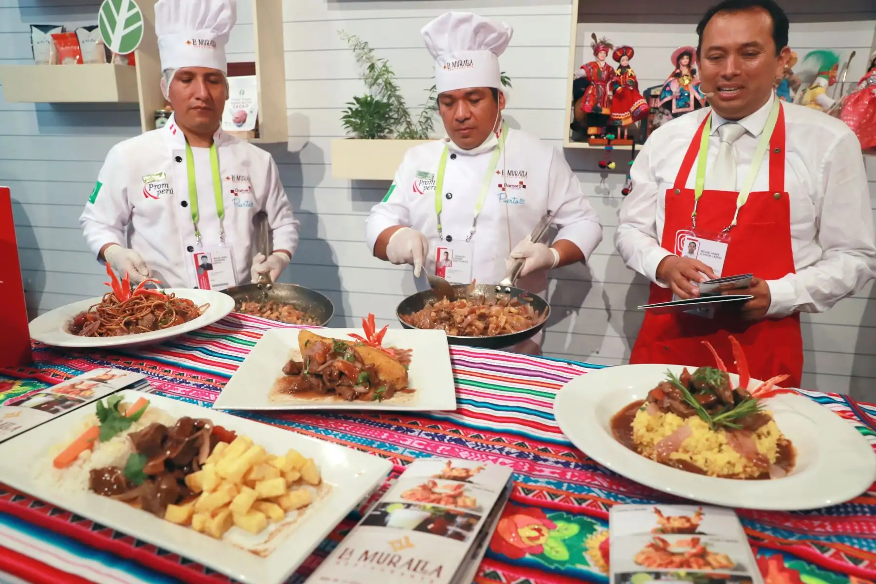 Promperú presenta platos de la gastronomía peruana en la VIII Cumbre de Las Américas. Foto: ANDINA/Carlos Lezama