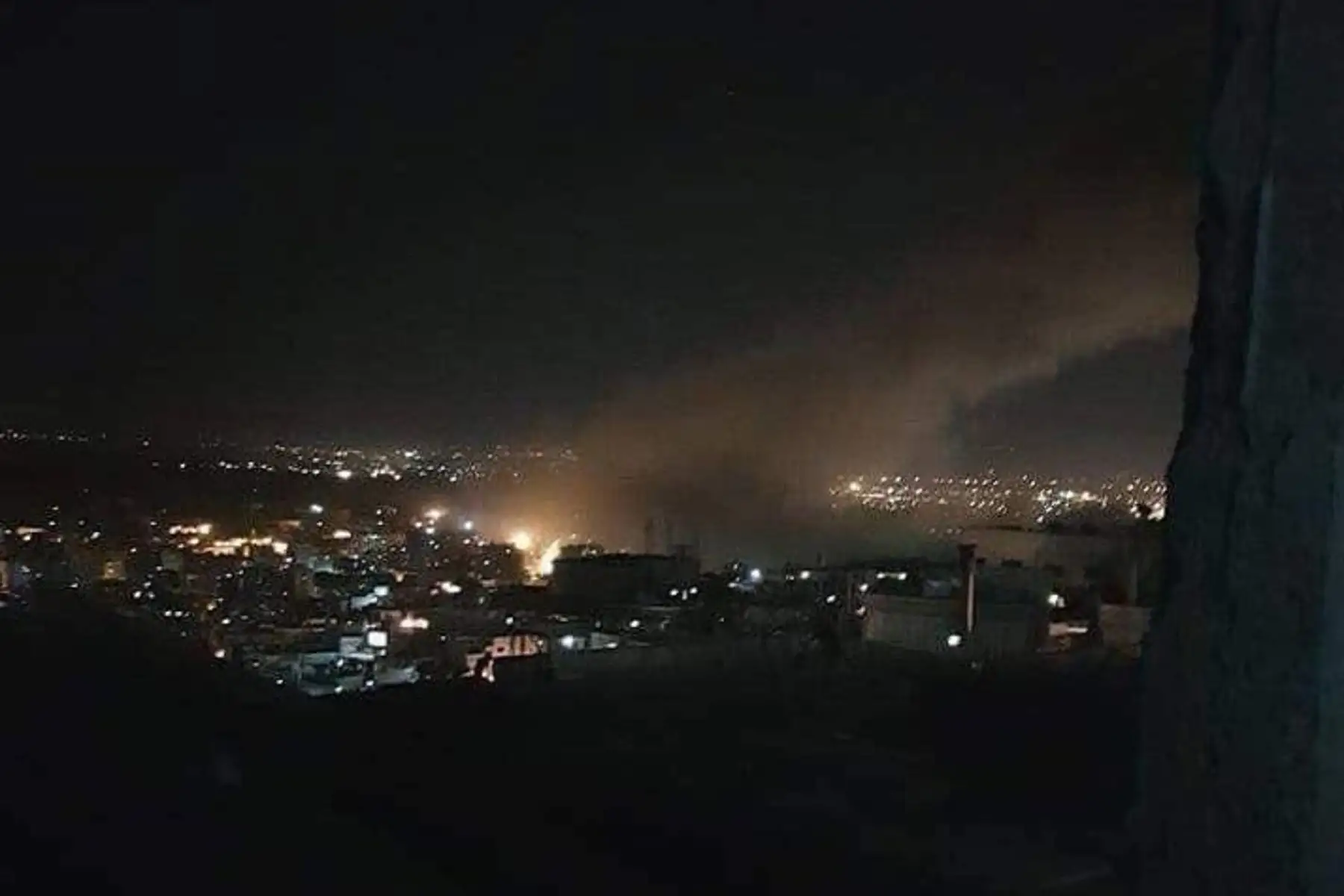 Explosiones en Siria. Foto.@alain_4u