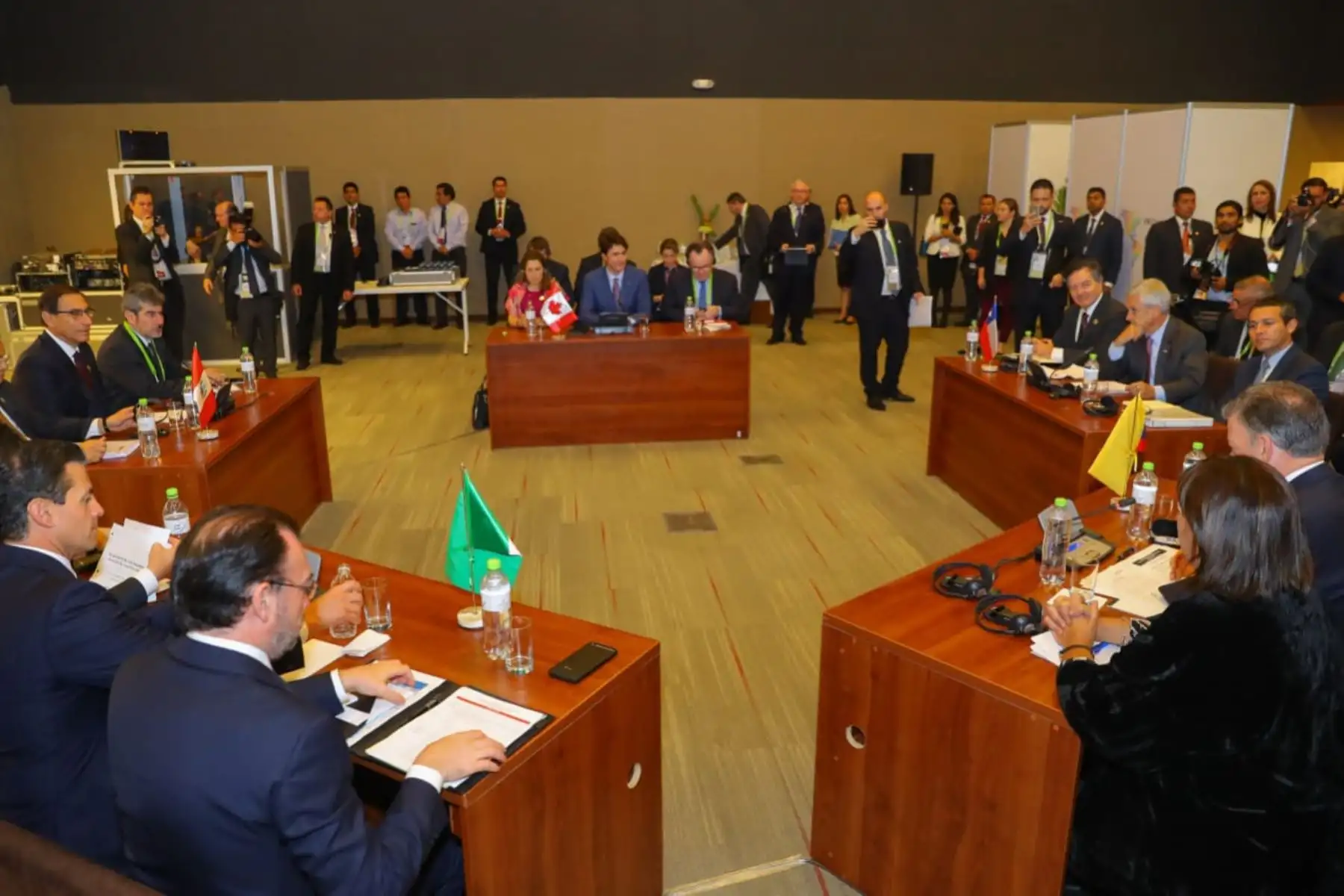 Presidente Martín Vizcarra y sus homólogos de Chile, Colombia y México, que integran la Alianza del Pacífico, sostuvieron una reunión de trabajo con el primer ministro de Canadá, Justin Trudeau. Foto: ANDINA/Prensa Presidencia