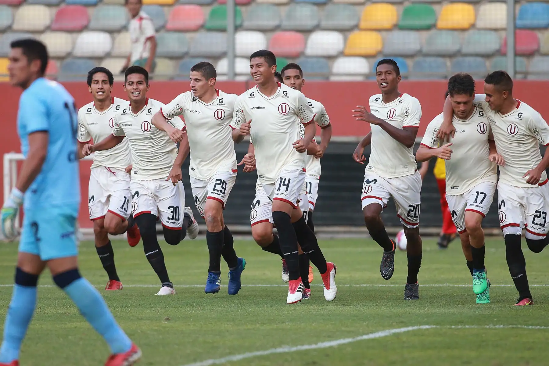 Universitario vence 1-0 a Comerciantes Unidos en El Monumental. Foto: ANDINA/Vidal Tarqui