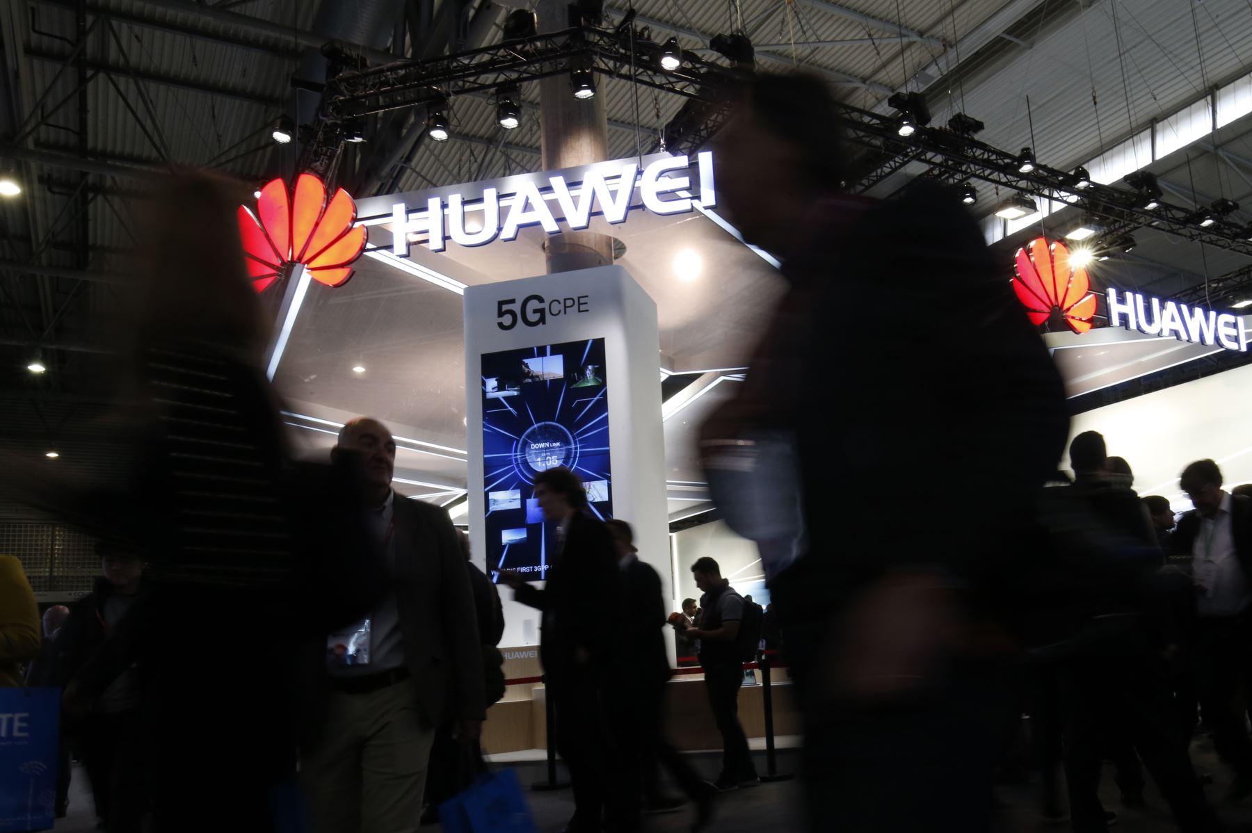 Huawei ocupa el noveno lugar. El año pasado fue décima. Su valor en el 2018 es de US$ 38,046 millones, y en el 2017 fue de US$ 25,230 millones. Foto: AFP