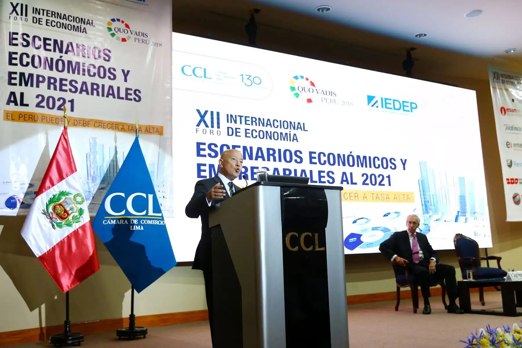 Presidente de la Camara de Comercio de Lima,  Mario Mongilardi durante el XII Foro Internacional de Economía "Quo Vadis Perú 2018: "El Perú puede y debe crecer a tasa alta". Foto: ANDINA/Melina Mejía