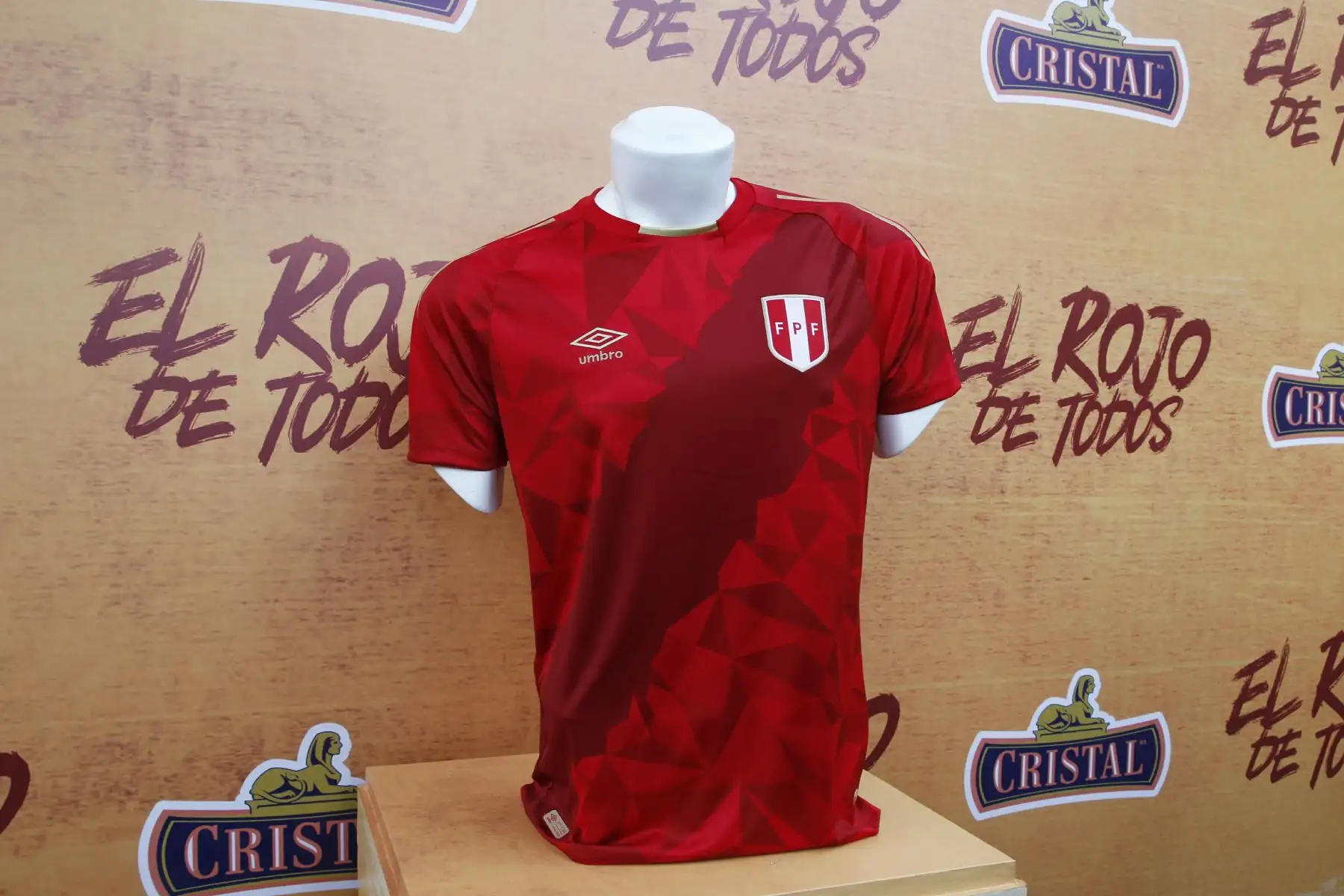 Presentación de la nueva camiseta de la selección peruana "El rojo de todos". Foto: ANDINA/Dante Zegarra.