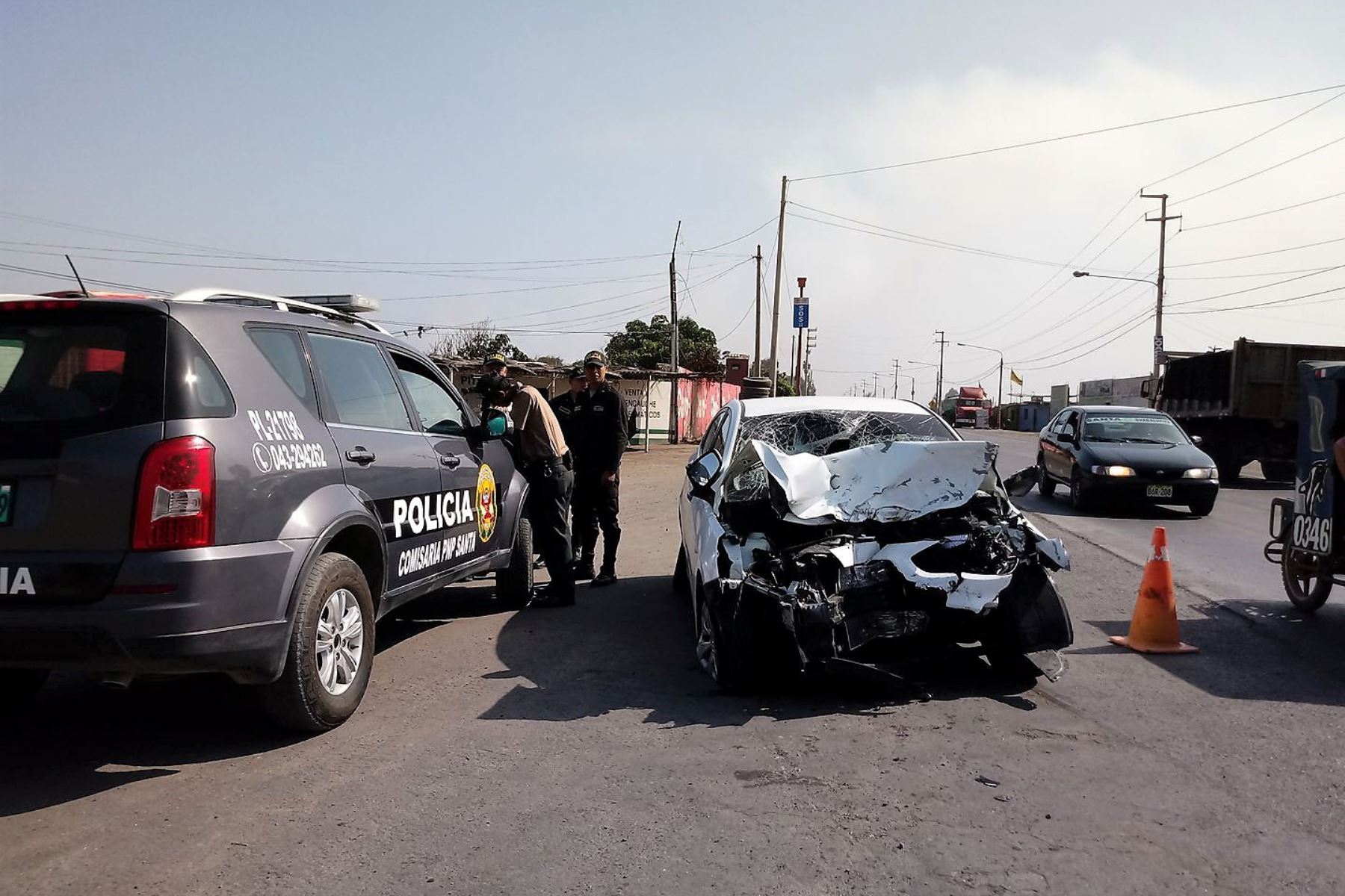 Un muerto y dos heridos deja accidente de tránsito en Chimbote. ANDINA