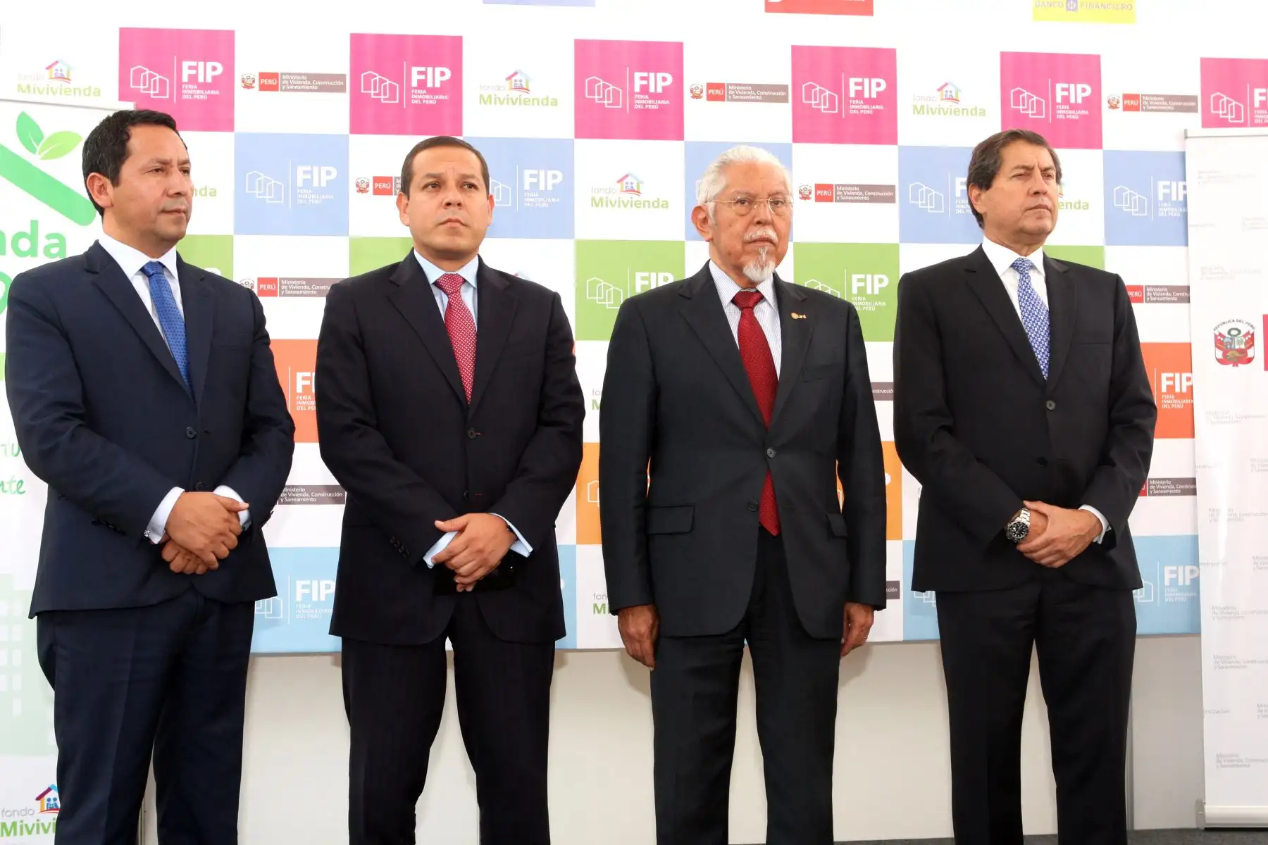 Ministro de Vivienda, Javier Piqué inaugura la octava edición de la feria inmobiliaria. Foto: ANDINA/Héctor Vinces