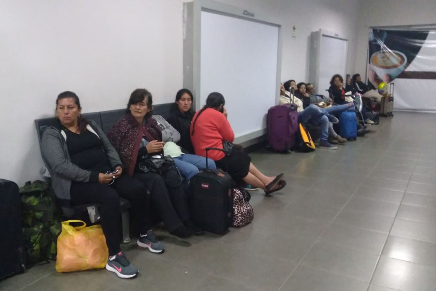 Cientos de pasajeros se encuentran varados en el aeropuerto de Trujillo. ANDINA