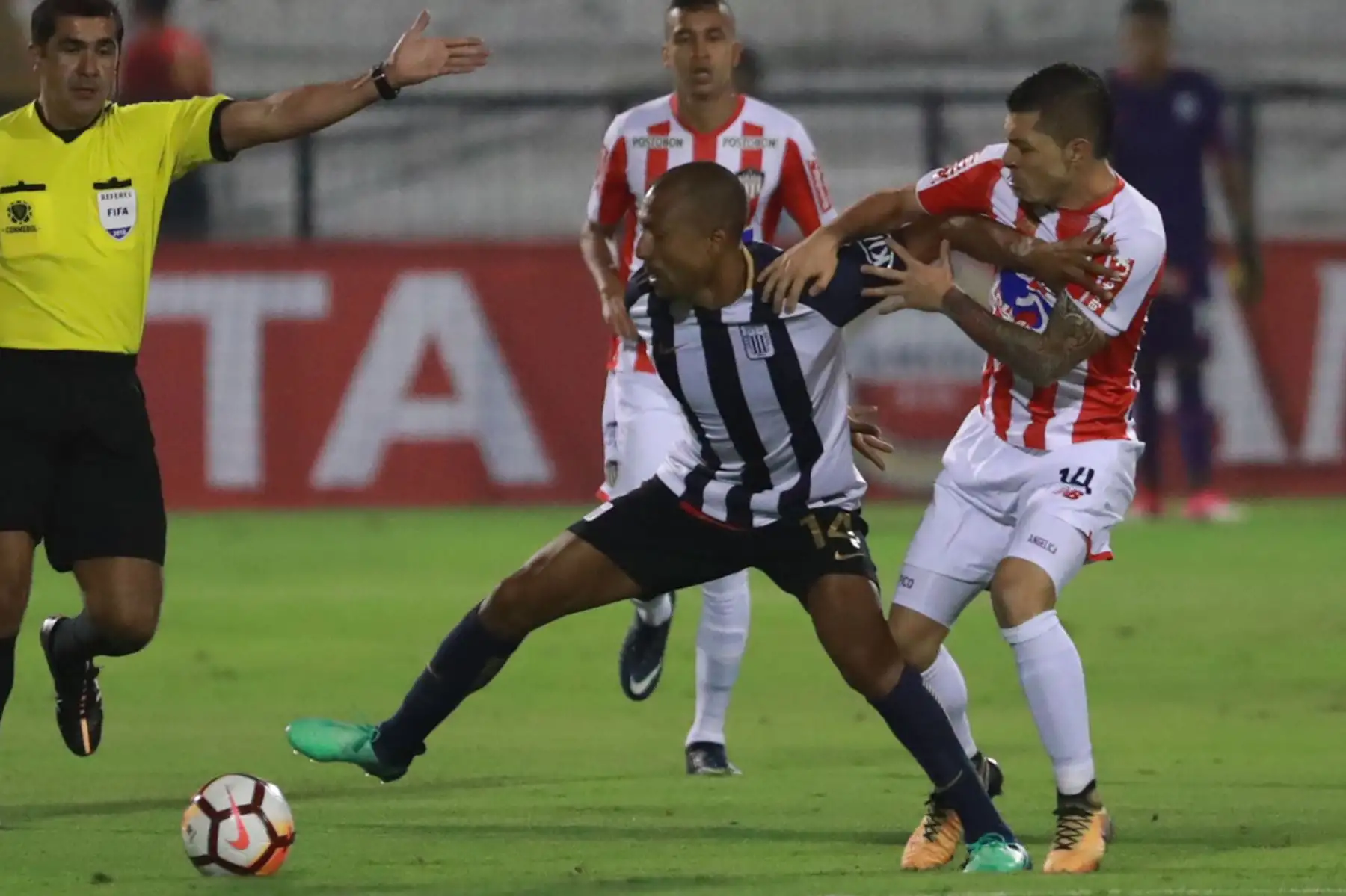 Alianza Lima pierde 2 a 0 con el Junior  de Barranquilla por la Copa Libertadores. Foto: ANDINA/ Carlos Lezama