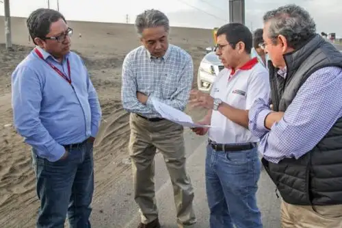 El ministro de Transportes y Comunicaciones, Edmer Trujillo Mori, recorre desde la madrugada de hoy la carretera Panamericana Norte, entre Ancón y Trujillo, con la finalidad de observar in situ las condiciones de la infraestructura vial y proponer e impulsar soluciones en beneficio de los usuarios de la vía.