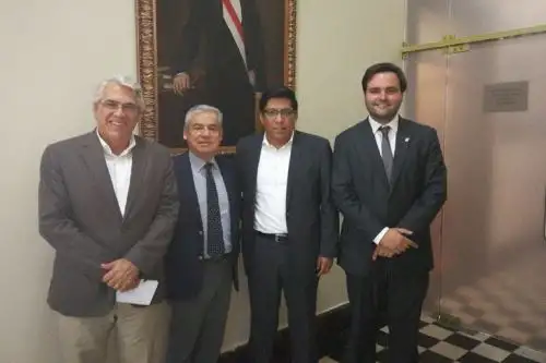 Exintegrantes de bancada PPK se reunieron con César Villanueva.