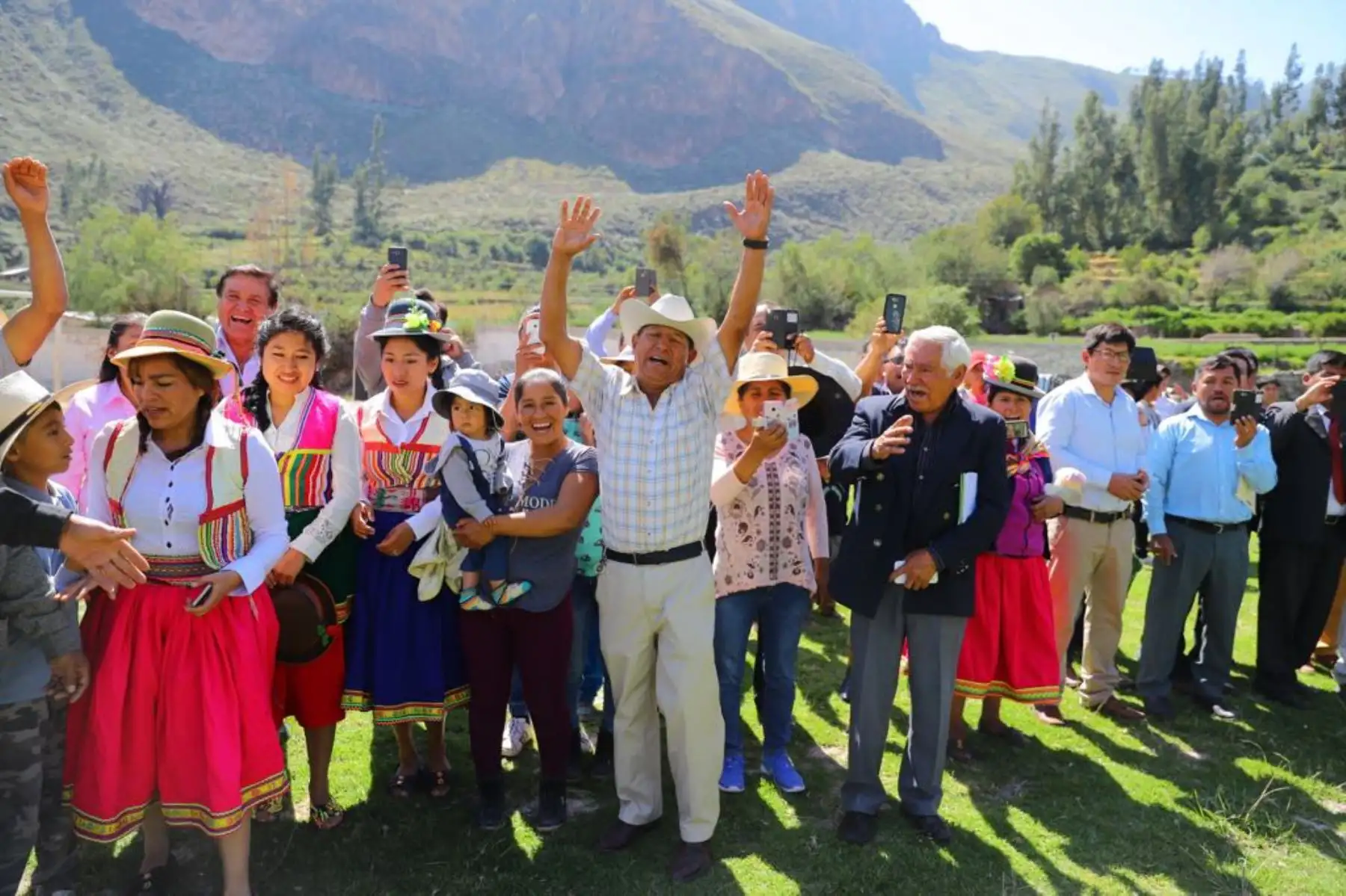 Presidente Martín Vizcarra visitó Cotahuasi y se reunió con alcaldes en Arequipa.Foto:Andina/Prensa Presidencia