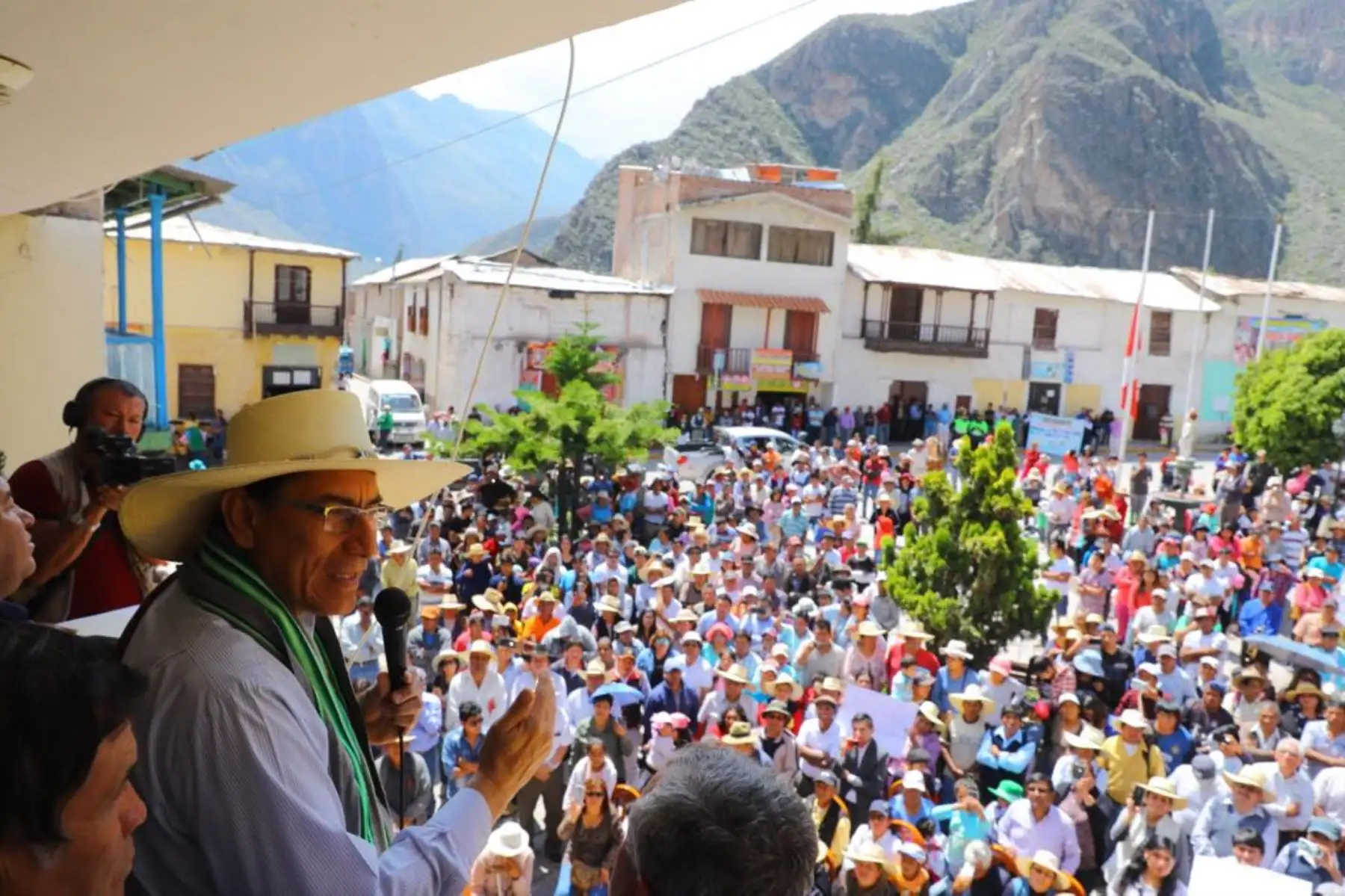 Presidente Martín Vizcarra visitó Cotahuasi y se reunió con alcaldes en Arequipa.Foto:Andina/Prensa Presidencia