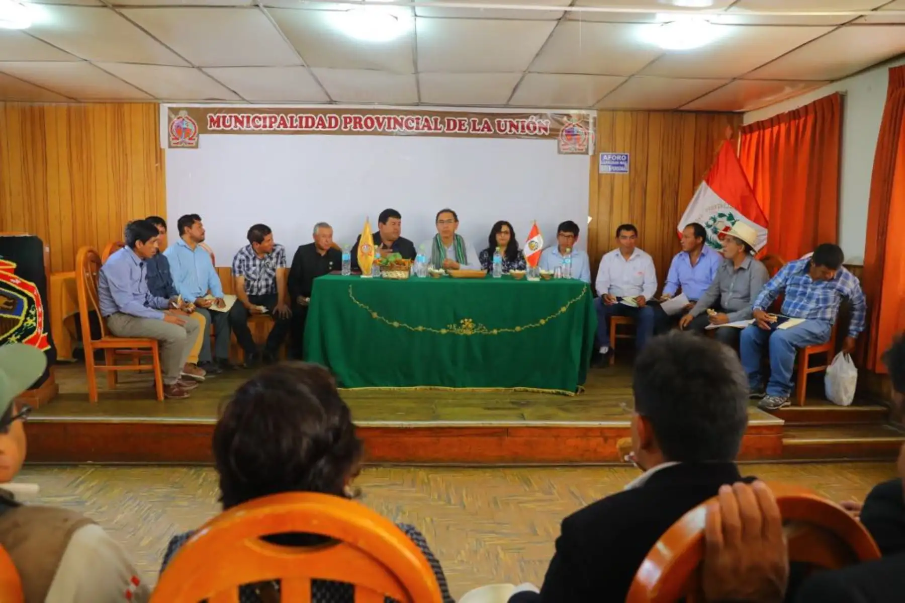 Presidente Martín Vizcarra visitó Cotahuasi y se reunió con alcaldes en Arequipa.Foto:Andina/Prensa Presidencia