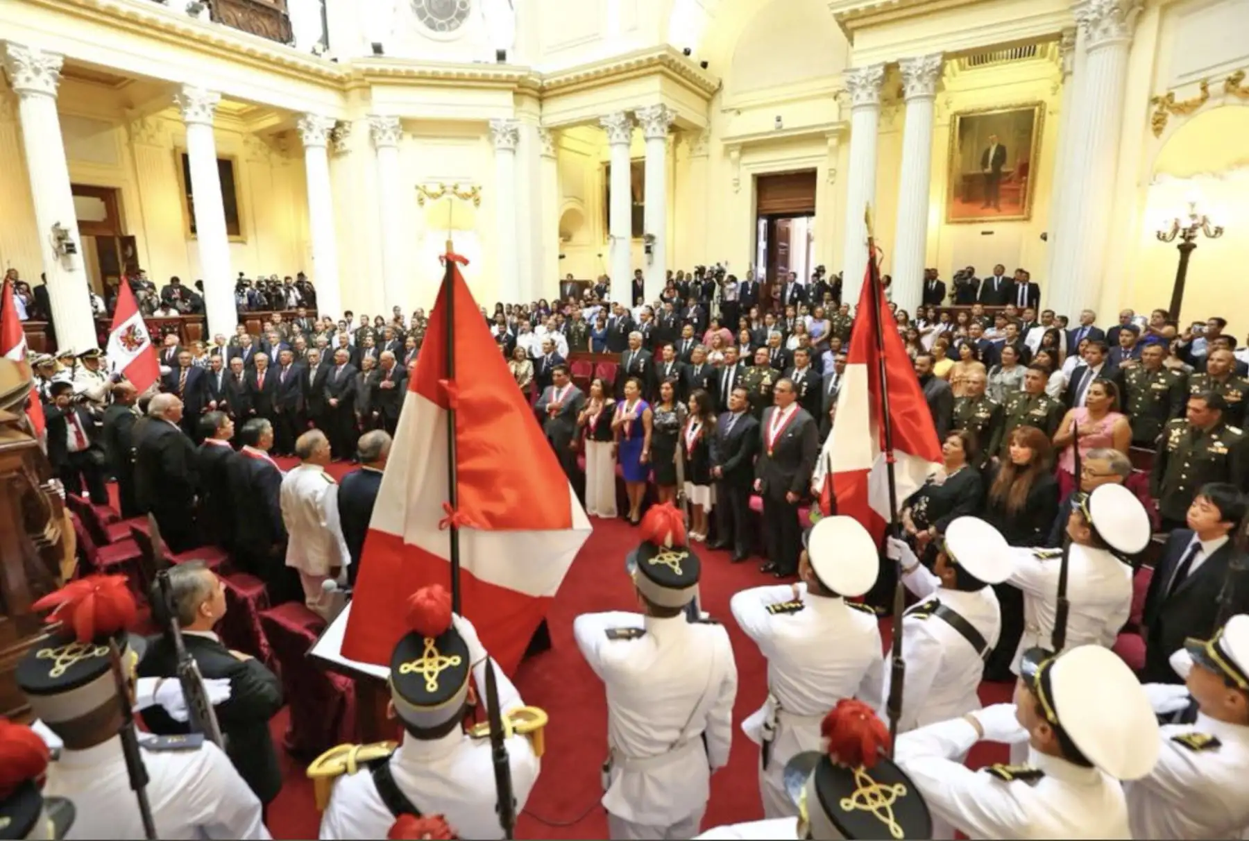 Ceremonia “Homenaje a los Héroes y Defensores de la Democracia”: Reconocimiento en el grado de Gran Oficial a las Instituciones Armadas, Policía Nacional del Perú y Condecoración a los Exrehenes de la embajada de Japón.Foto:ANDINA/Norman Córdova