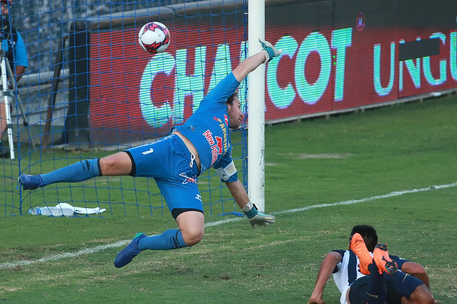 Janio Pósito segundo gol de Alianza Lima, torneo de verano vence 3 a 1 a Sport Rosario. ANDINA/Vidal Tarqui