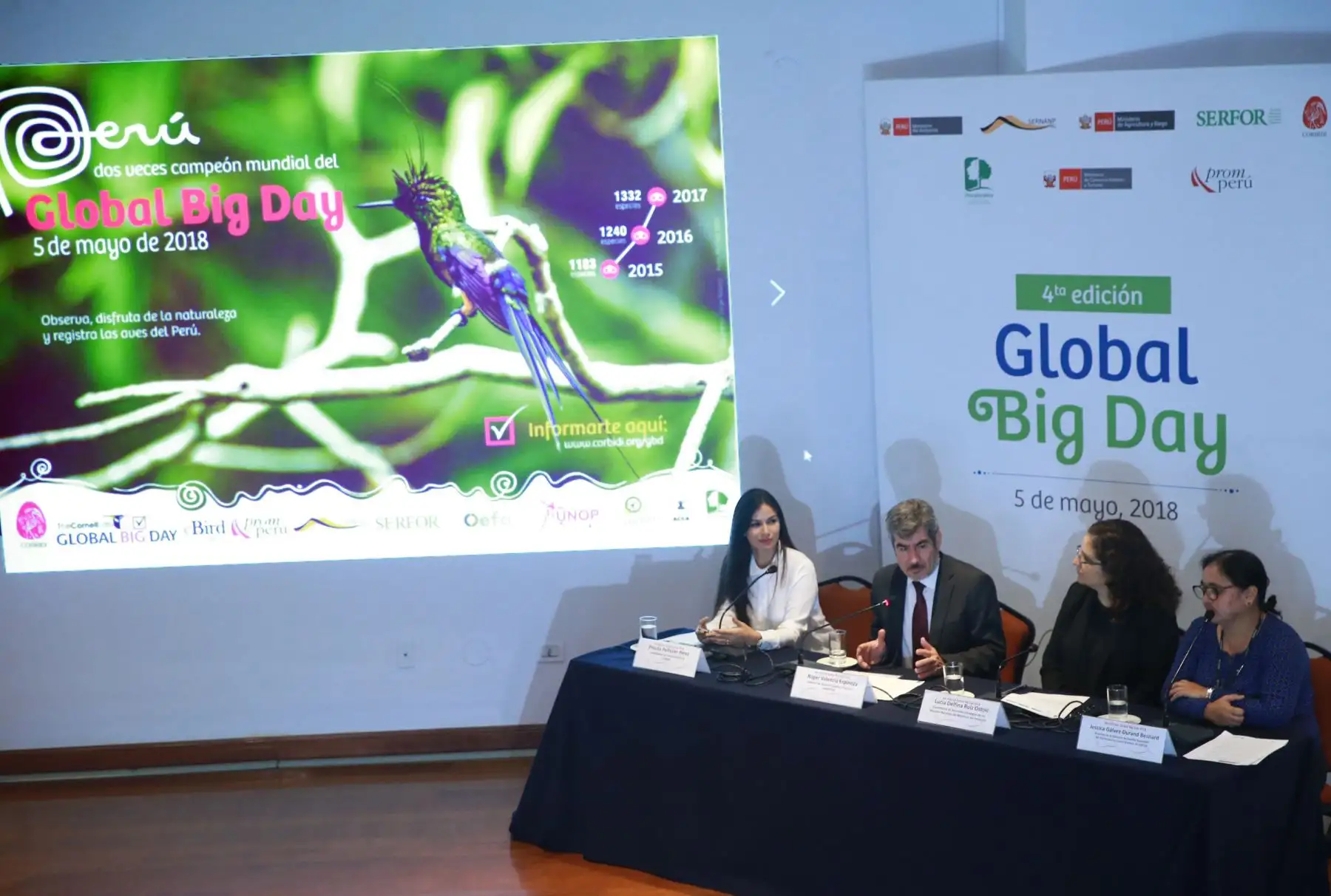 Jessica Gálvez de Serfor Perú , Lucía Ruíz, Viceministra del Ambiente, Priscilla Pellissier de Corbidi y Roger Valencia, Ministro comercio exterior y turismo invitan a participar al  Global Big Day 2018, una jornada de 24 horas para observar aves y registrar su presencia .Foto: ANDINA/Norman Córdova