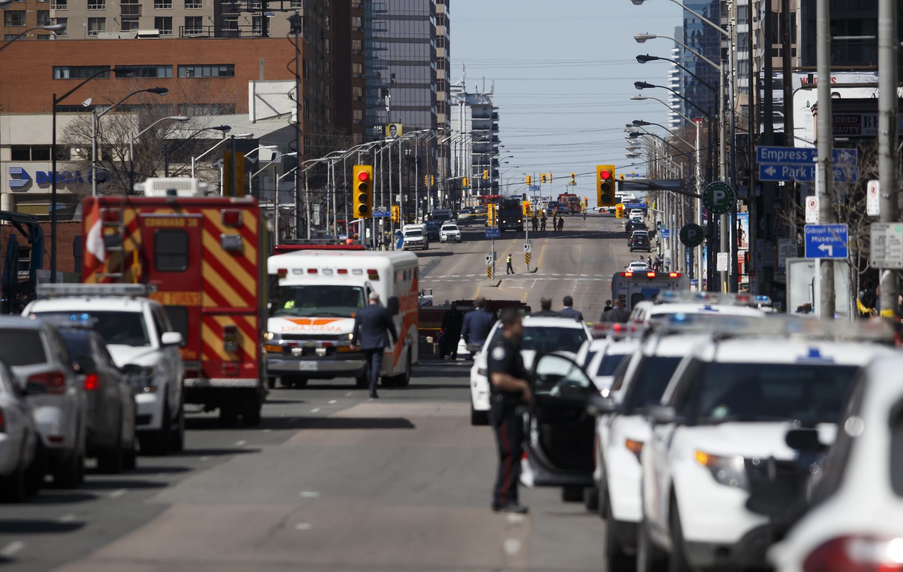 Una camioneta embistió una decena de peatones en el centro de Toronto. Foto: AFP