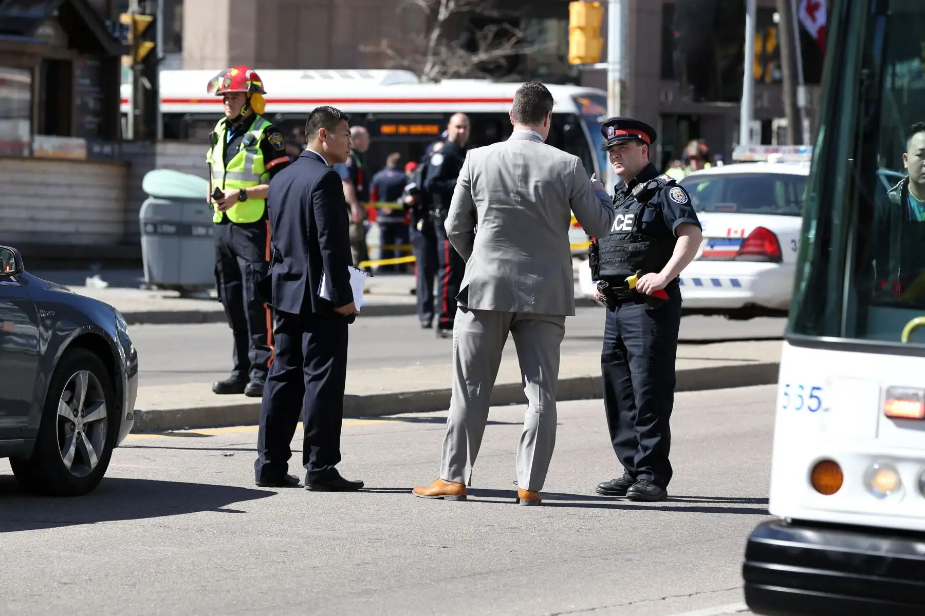 Una camioneta embistió una decena de peatones en el centro de Toronto. Foto: AFP