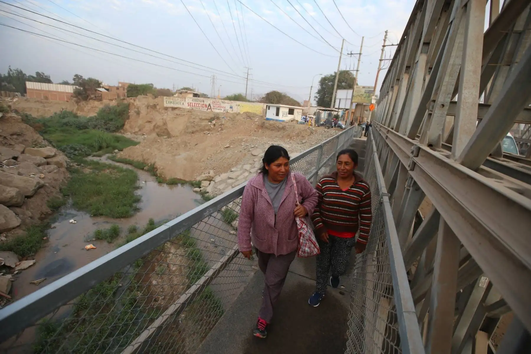 Presidente Martin Vizcarra supervisa puesta en servicio del puente Las Torres, sobre el río Huaycoloro, que une tres centros poblados de San Juan de Lurigancho-Chosica. Foto: ANDINA/Prensa Presidencia