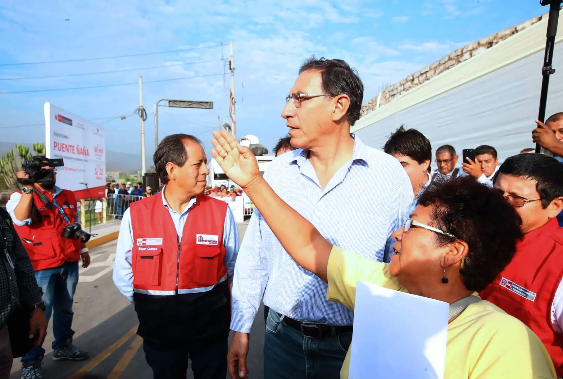 Presidente Martín Vizcarra continúa recorrido de supervisión desde el puente Ñaña, km 19 de la carretera Central. Foto: ANDINA/Prensa Presidencia.