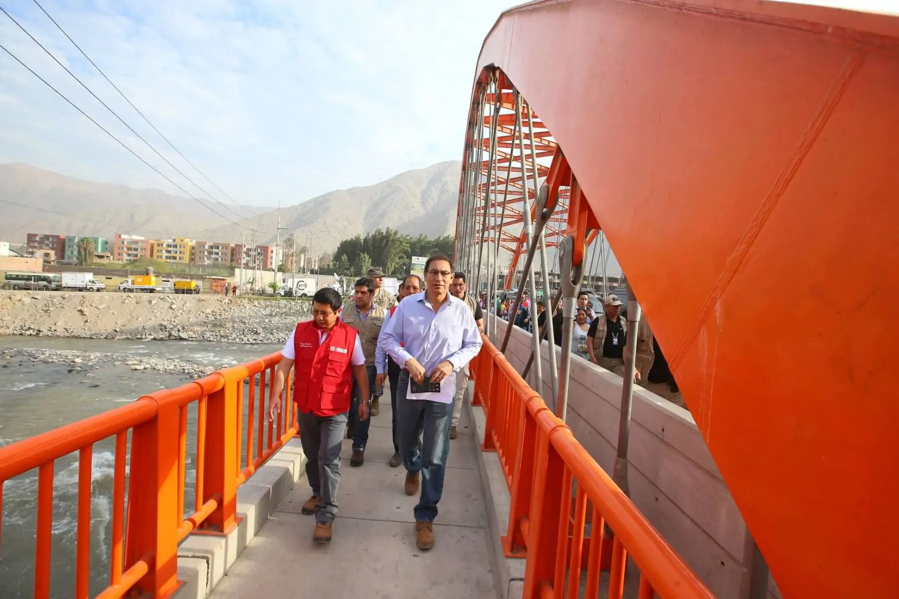 Presidente Martín Vizcarra continúa recorrido de supervisión desde el puente Ñaña, km 19 de la carretera Central. Foto: ANDINA/Prensa Presidencia.