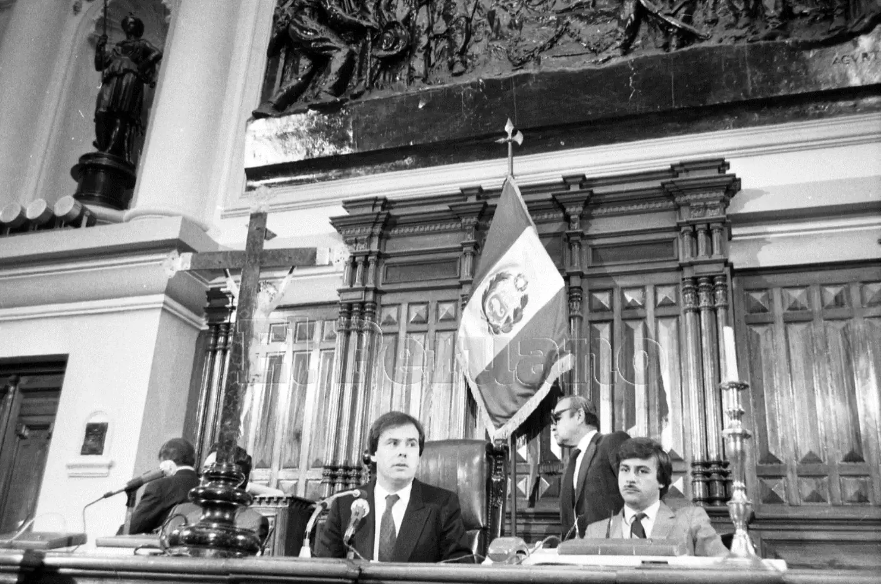 Lima - 26 julio 1985 / Diputados Alfredo Barnechea  y Fernando Olivera Vega en la Junta Preparatoria de la Cámara de Diputados.