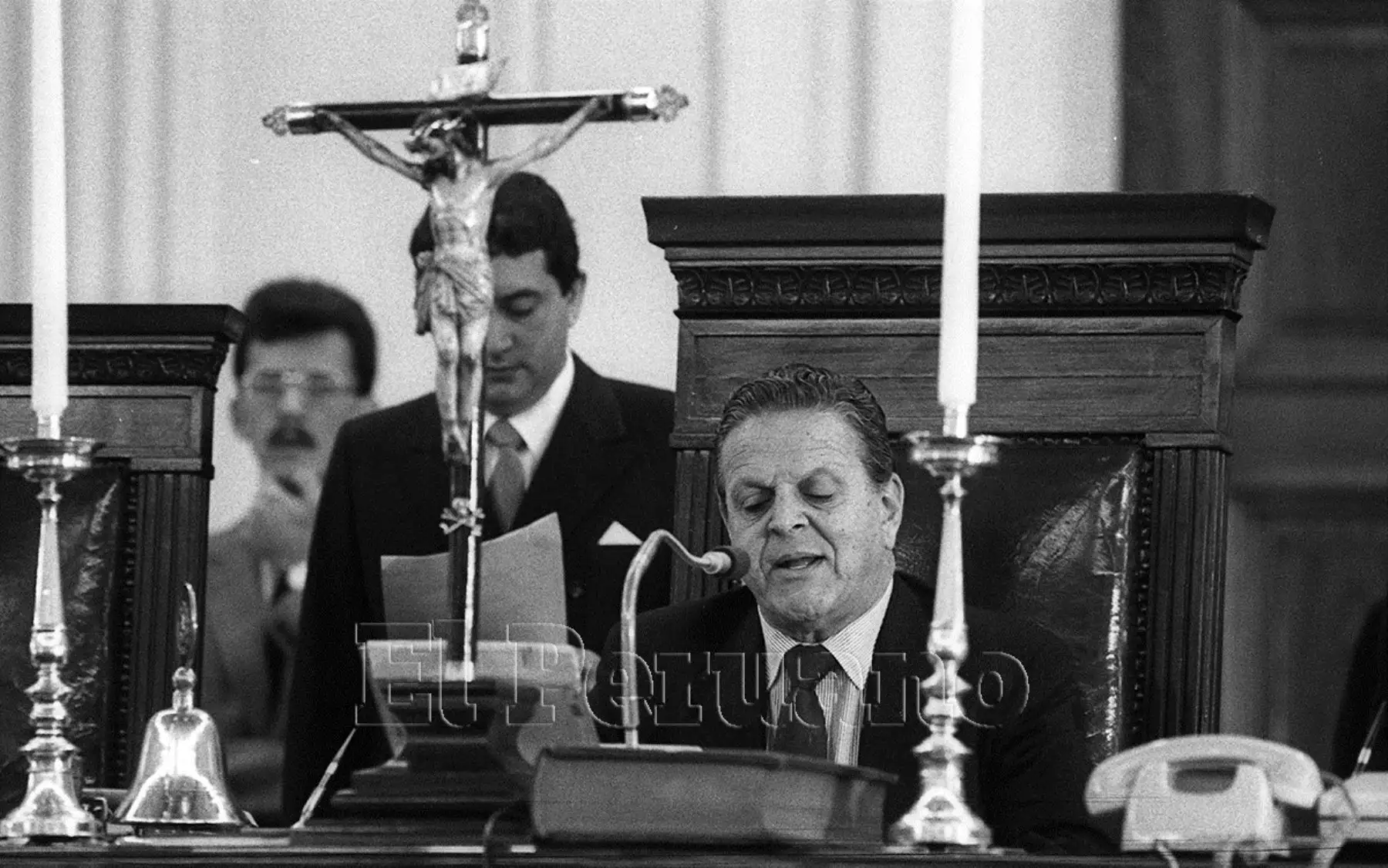 Lima 1991. Felipe Osterling, presidente de la Cámara de Senadores.