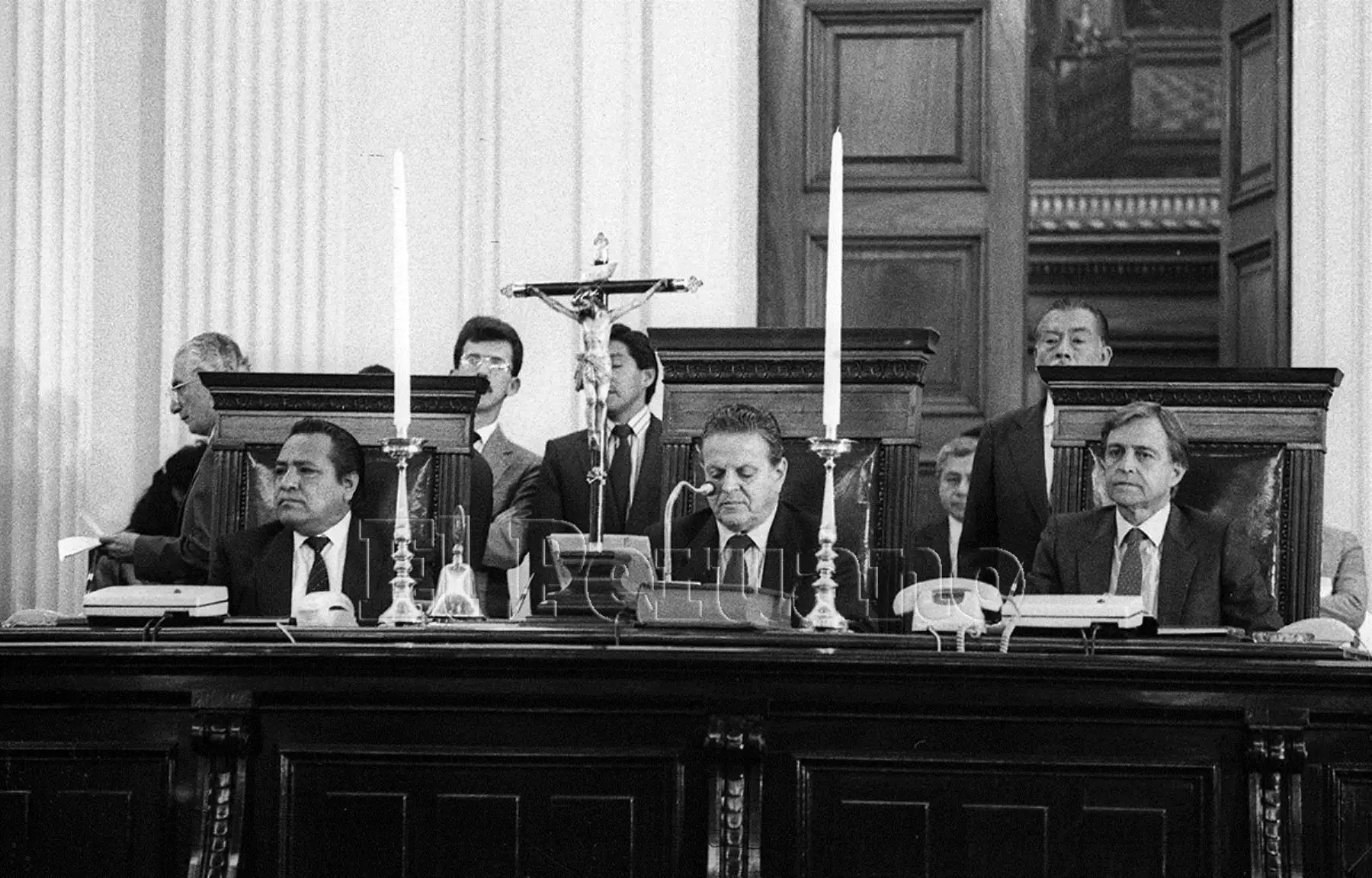 Lima - 12 julio 1990 / Senadores Máximo San Román, Felipe Osterling y Raúl Ferrero integrantes de la Junta Preparatoria de la Cámara de Senadores.