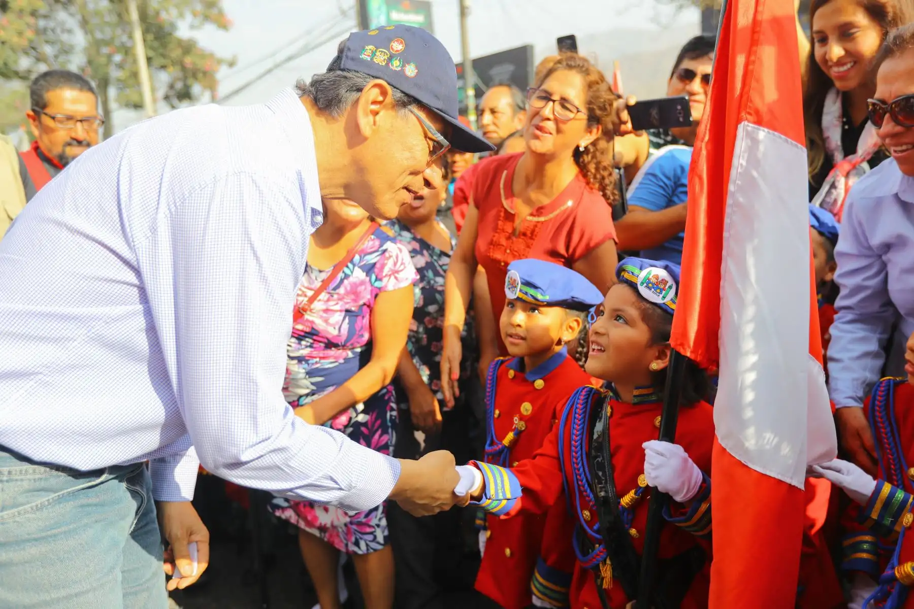 Presidente Martín Vizcarra asiste a ceremonia por aniversario de Chaclacayo. Foto: ANDINA/Prensa Presidencia.