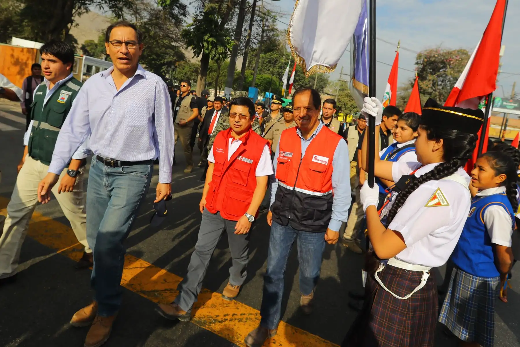 Presidente Martín Vizcarra asiste a ceremonia por aniversario de Chaclacayo. Foto: ANDINA/Prensa Presidencia.