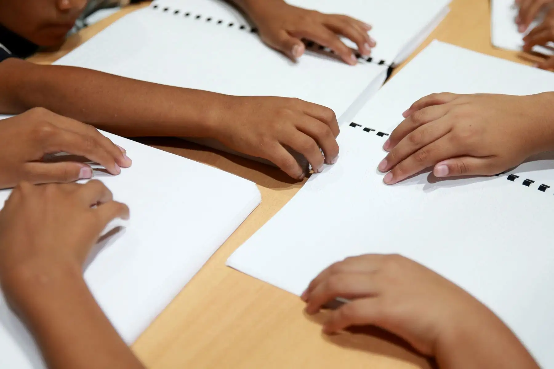 Municipio de Lima pone a disposición libros en formato braille en bibliotecas del Metropolitano. Foto: ANDINA/Vidal Tarqui