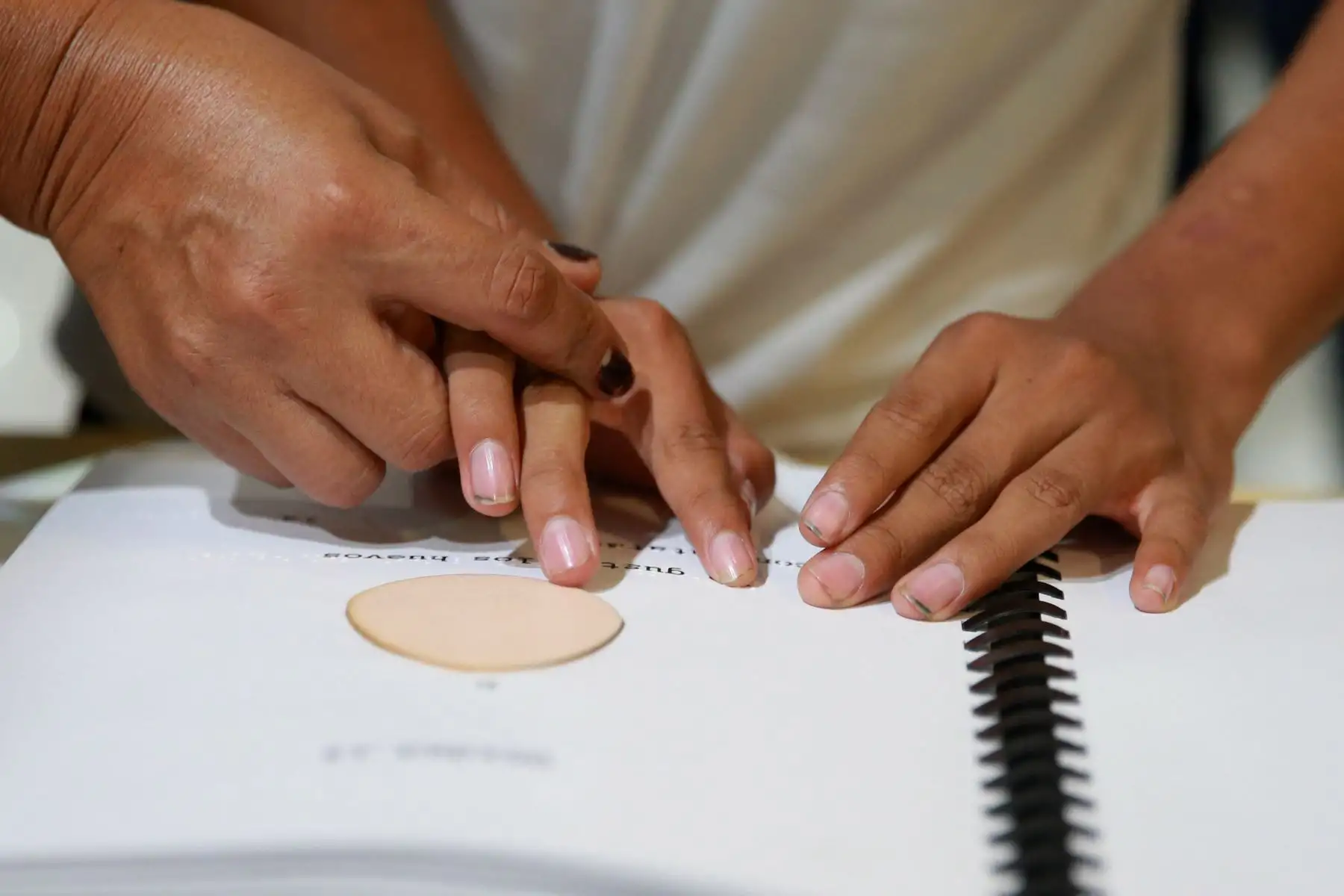Municipio de Lima pone a disposición libros en formato braille en bibliotecas del Metropolitano. Foto: ANDINA/Vidal Tarqui