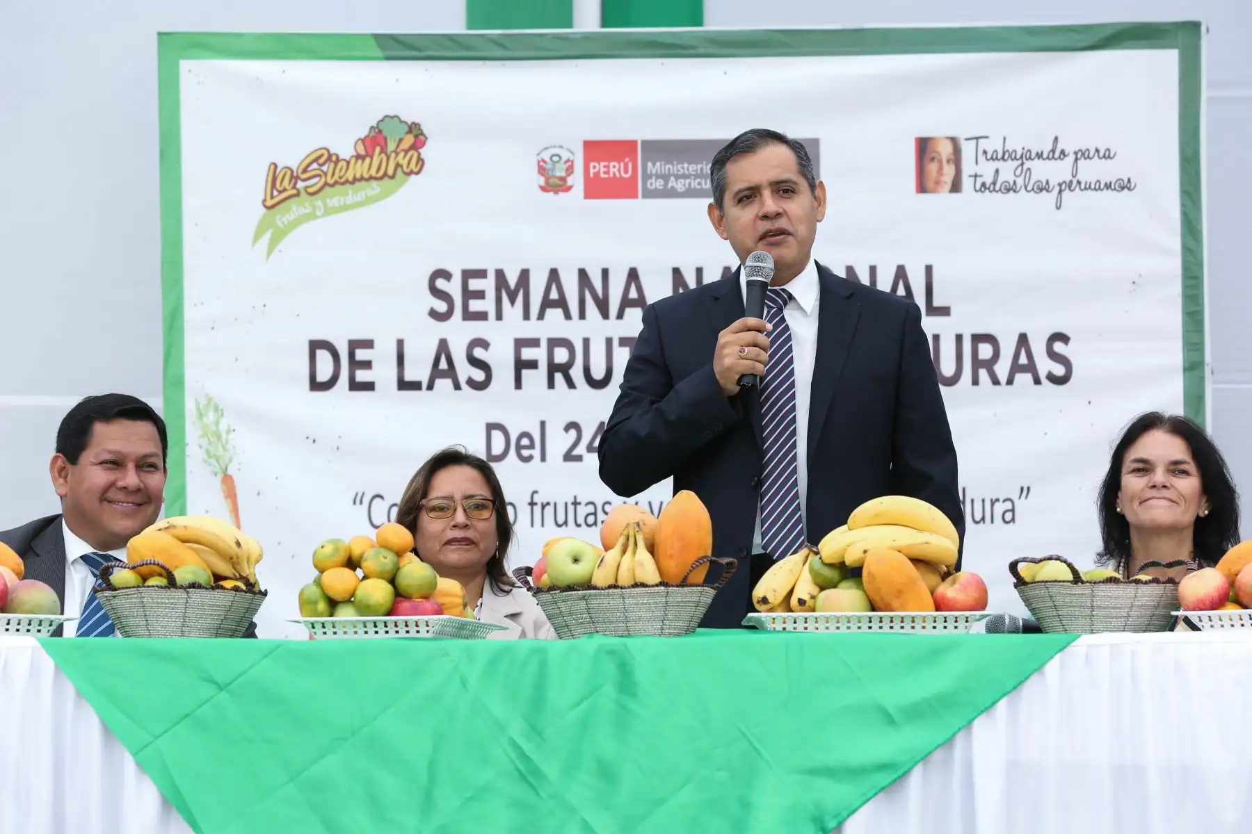 Envíos de frutas frescas sumaron 544 millones de dólares a febrero
