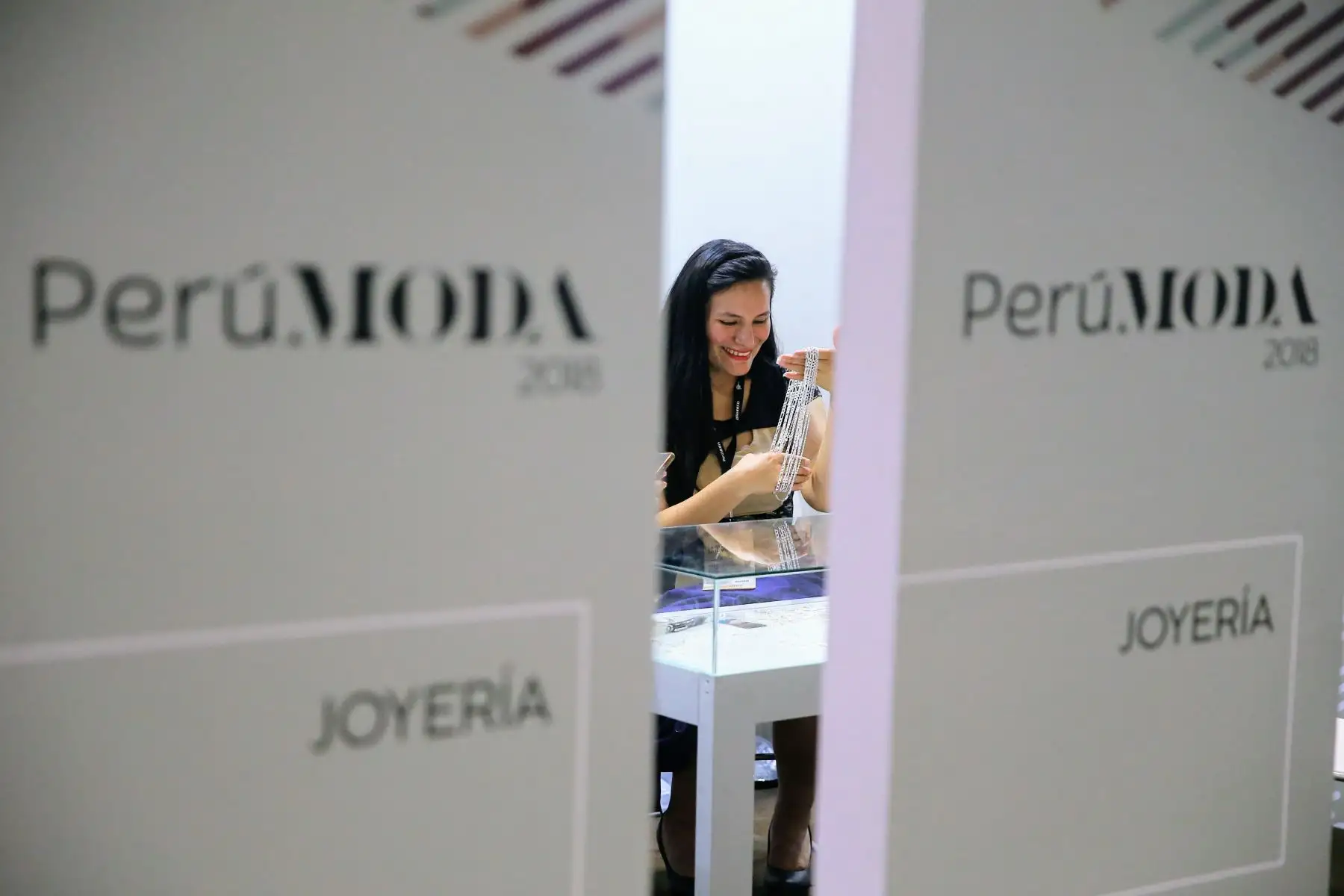 Preparativos del Perú Moda 2018 en el Centro de Convenciones de Lima. Foto: ANDINA/Luis Iparraguirre