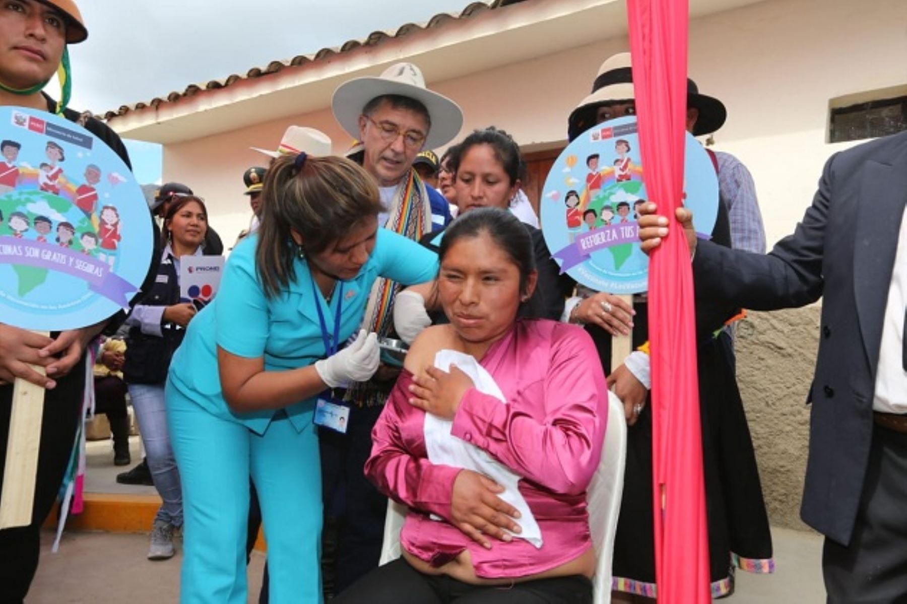 El Ministerio de Salud refuerza la vacunación contra el sarampión en las localidades ubicadas en las zonas de frontera. ANDINA/Difusión