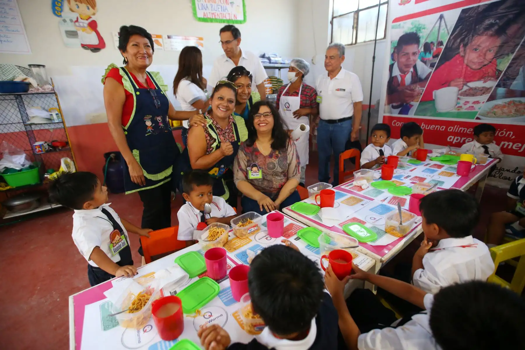 Presidente Vizcarra supervisa el funcionamiento del programa social Qali Warma en el IE N217 Purísima Concepción de Túcume. Foto:ANDINA/Prensa Presidencia