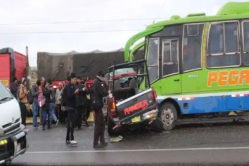 Los heridos fueron evacuados al Hospital Manuel Núñez Butrón.