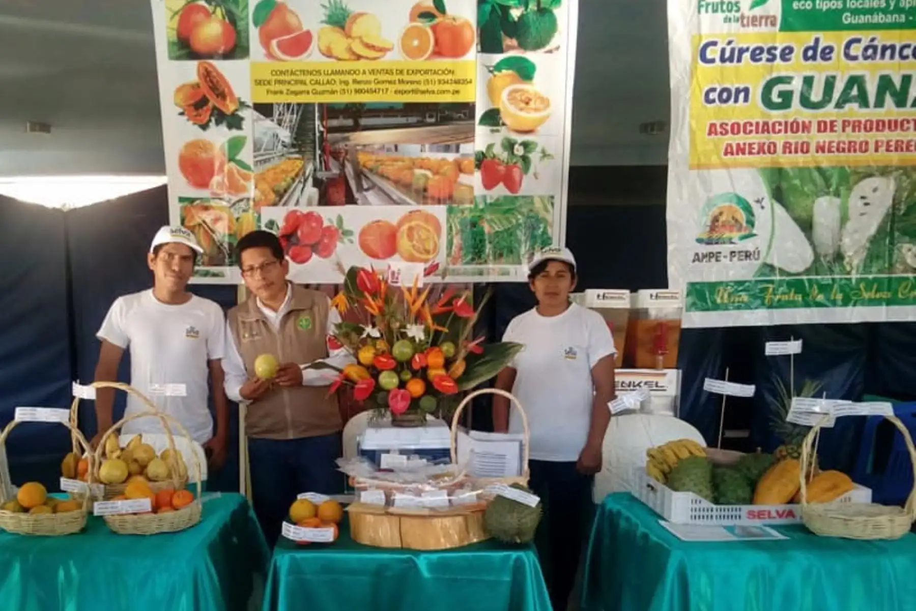 Productores de Chanchamayo, en Junín exponen 50 variedades de frutas frescas y exóticas a compradores alemanes. ANDINA