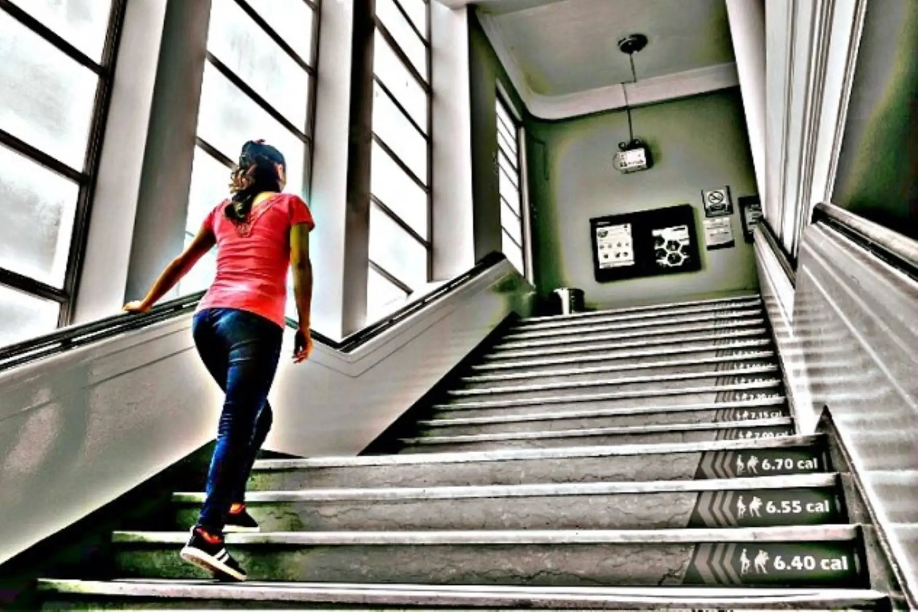 Minsa promueve uso de escaleras.