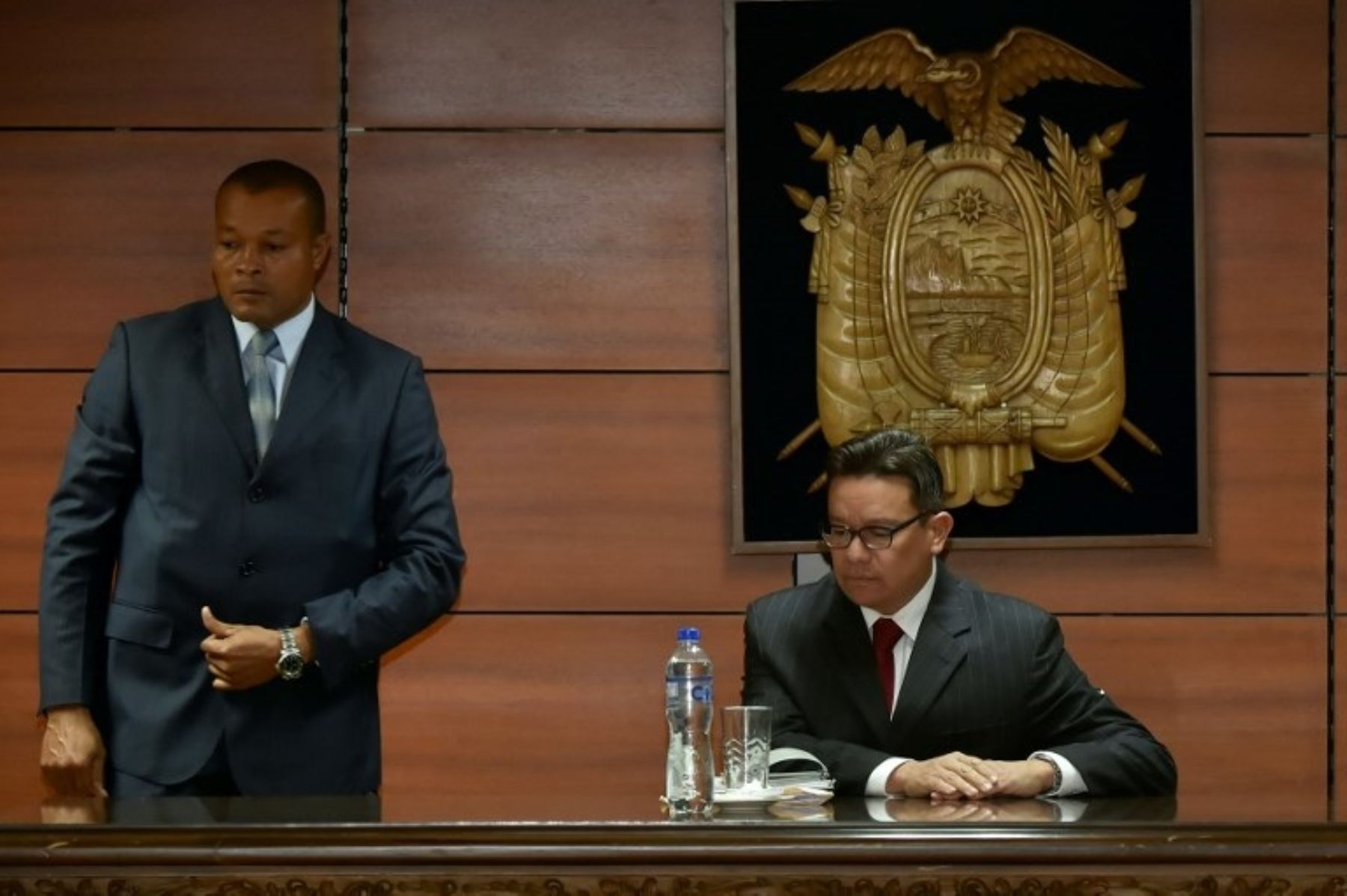 Congreso de Ecuador destituye a fiscal de General de Ecuador, Carlos Baca.