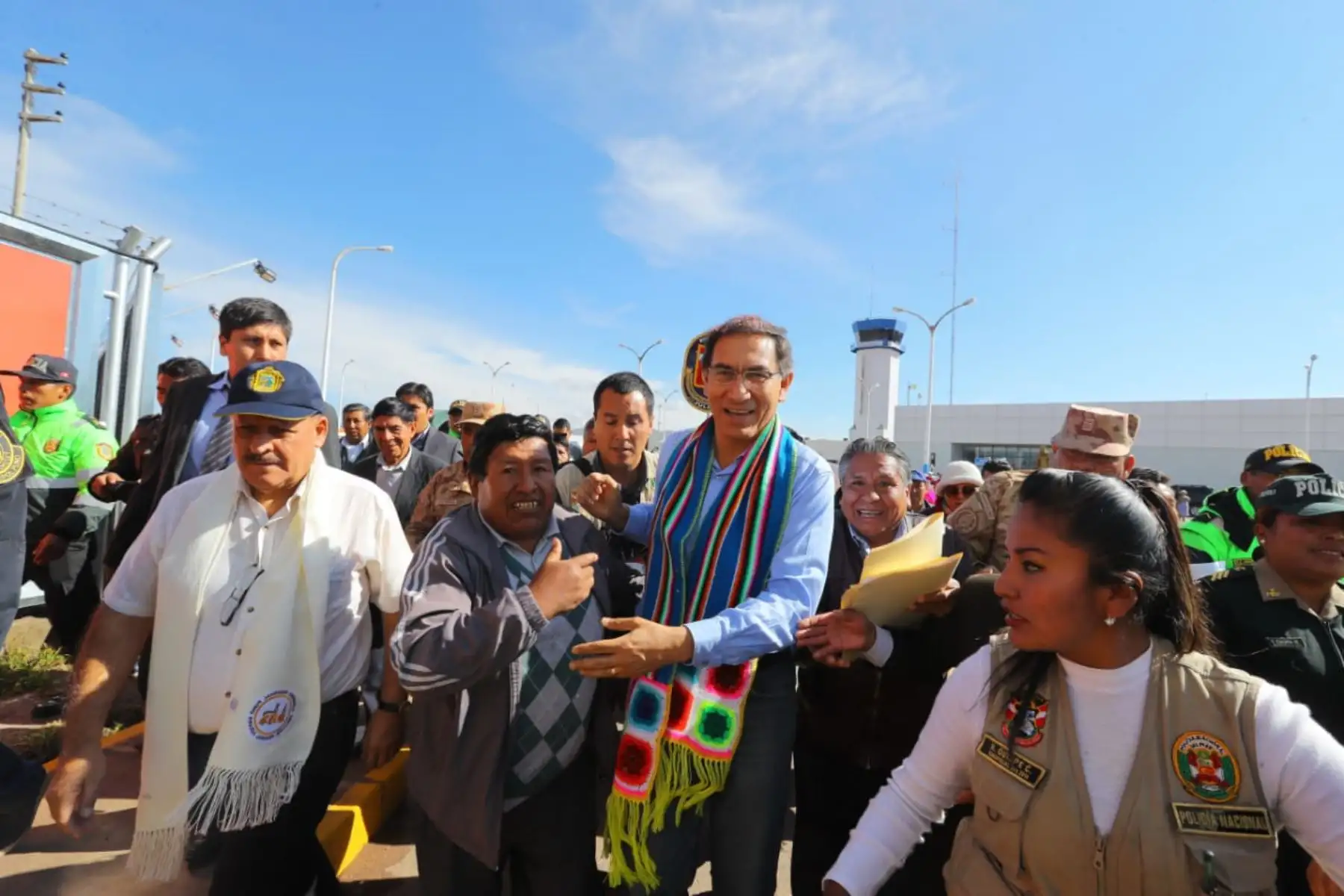 Presidente Vizcarra llega a Puno para el Muni Ejecutivo Extraordinario. Foto: ANDINA/Prensa Presidencia