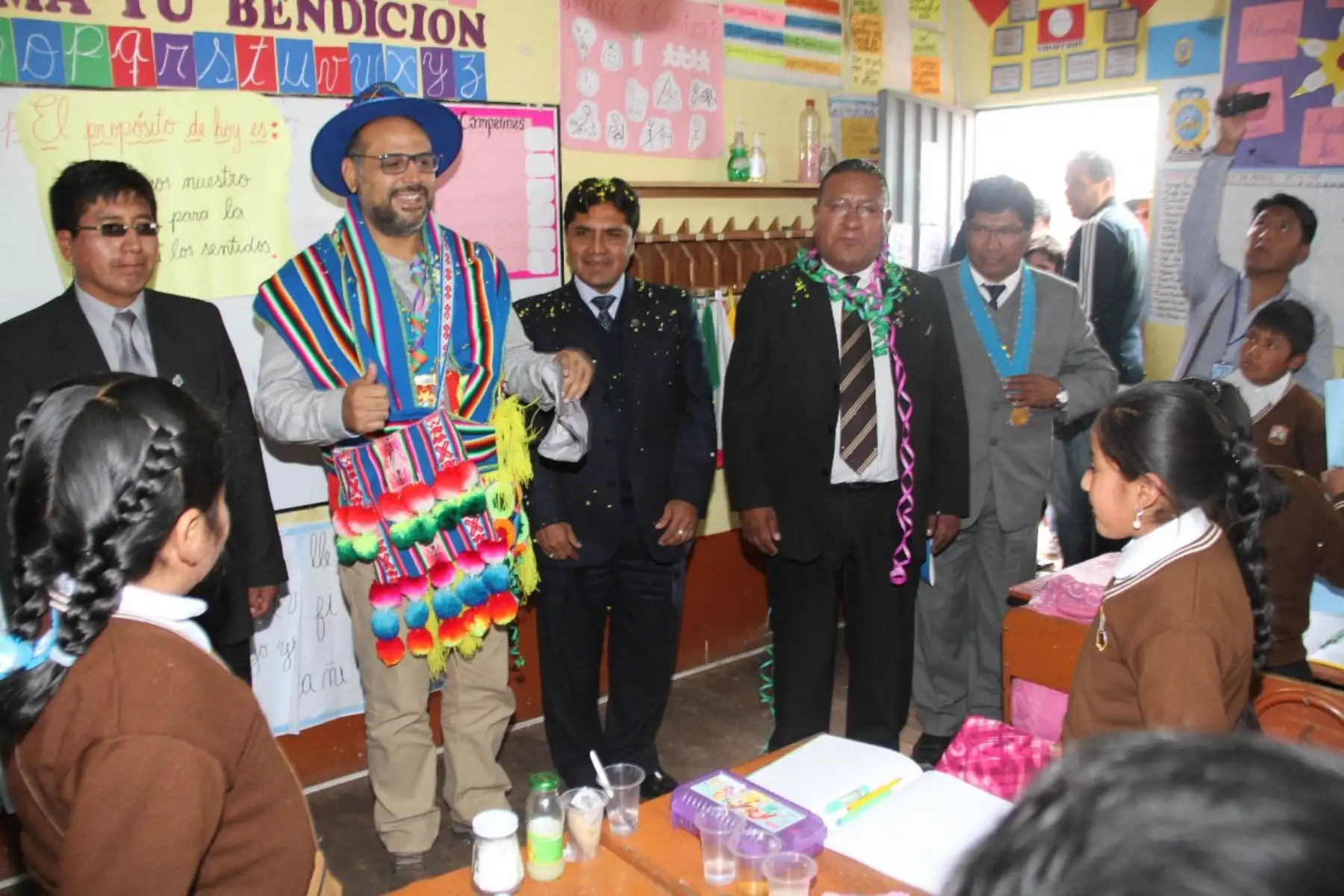 Ministro de Educación, Daniel Alfaro, visitó colegio en Juliaca, Puno. ANDINA/Difusión