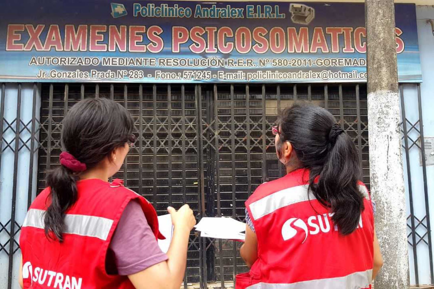 La Superintendencia de Transporte Terrestre de Personas, Carga y Mercancías (Sutran) intervino de forma simultánea 4 escuelas de manejo y centros de salud ubicados en la ciudad de Puerto Maldonado, con el objetivo de verificar que dichos locales cumplan con evaluar a los conductores de acuerdo a las normas vigentes.