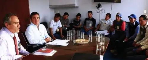 El Ministerio de Transportes y Comunicaciones (MTC) convocó al diálogo a las nueve comunidades de los distritos apurimeños de Kishuara, Pacobamba, Pichirhua y Huancarama consiguiendo acuerdos que permitirán agilizar las compensaciones por los predios ubicados en las inmediaciones de la carretera nacional Andahuaylas-Kishuara-Puente Sahuinto y a mantener la transitabilidad en la vía.