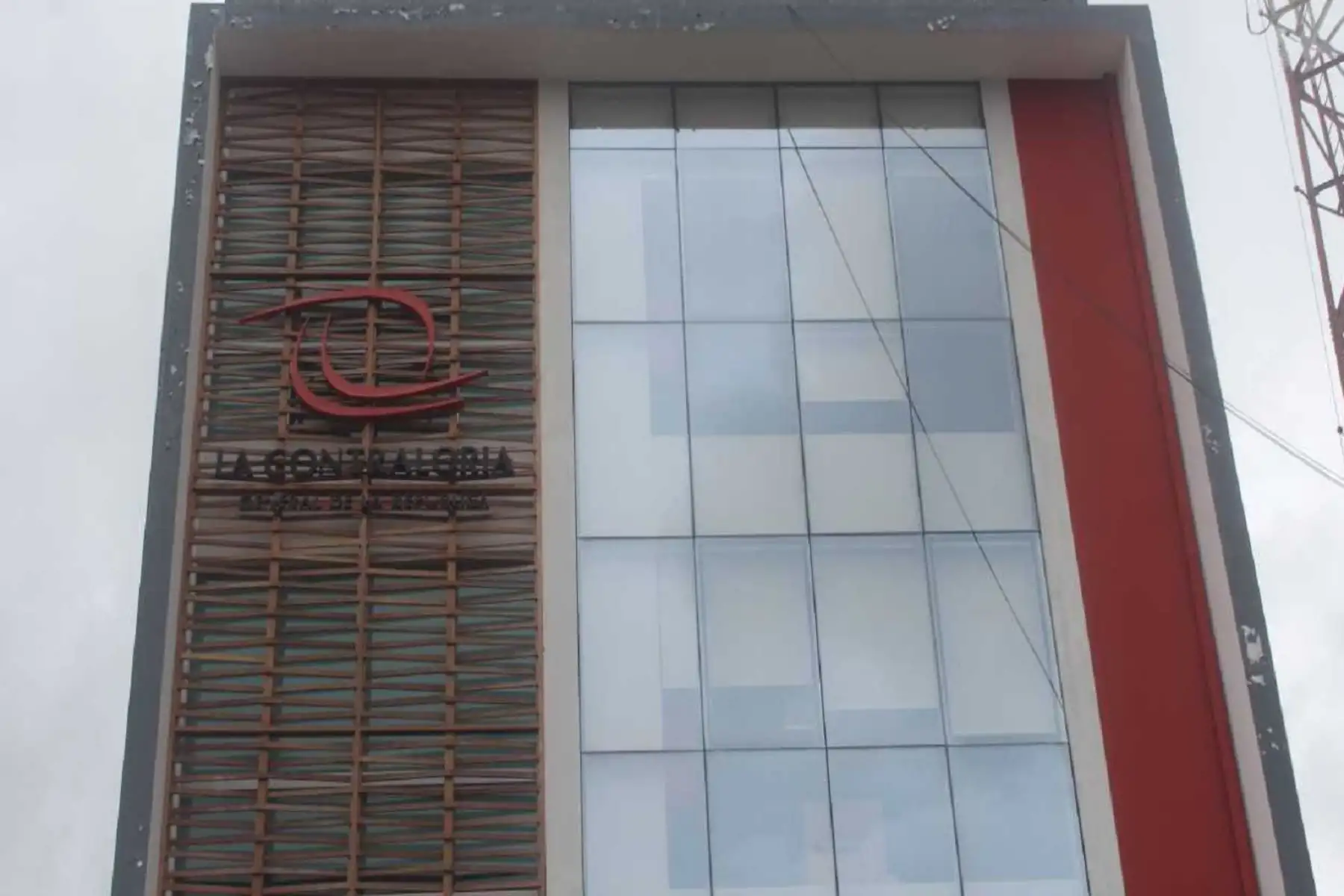 Equipo de la Contraloría auditará Ordenanza Regional N° 012-2015-GRU/CR, del Gobierno Regional de Ucayali, que permite venta de predios agrícolas a pobladores al precio de un sol el metro cuadrado.