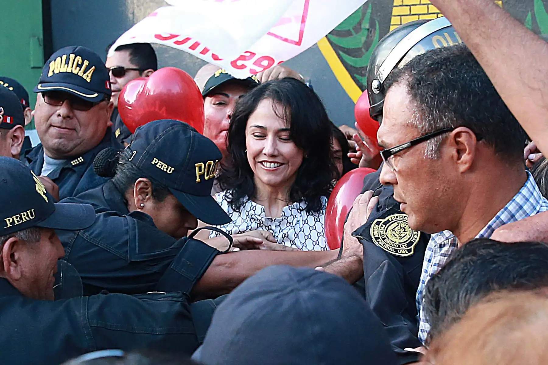 Nadine Heredia salió del penal de  Chorrillos. foto: ANDINA/Vidal Tarqui