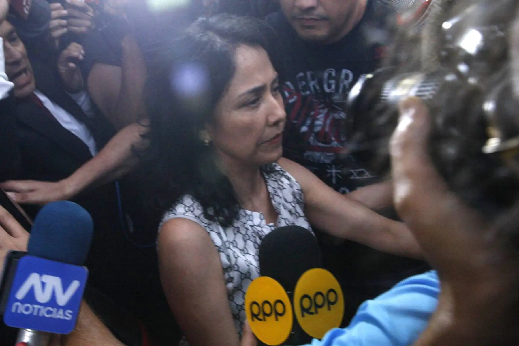 Nadine Heredia llega a su domicilio. foto: ANDINA/ Eddy Ramos